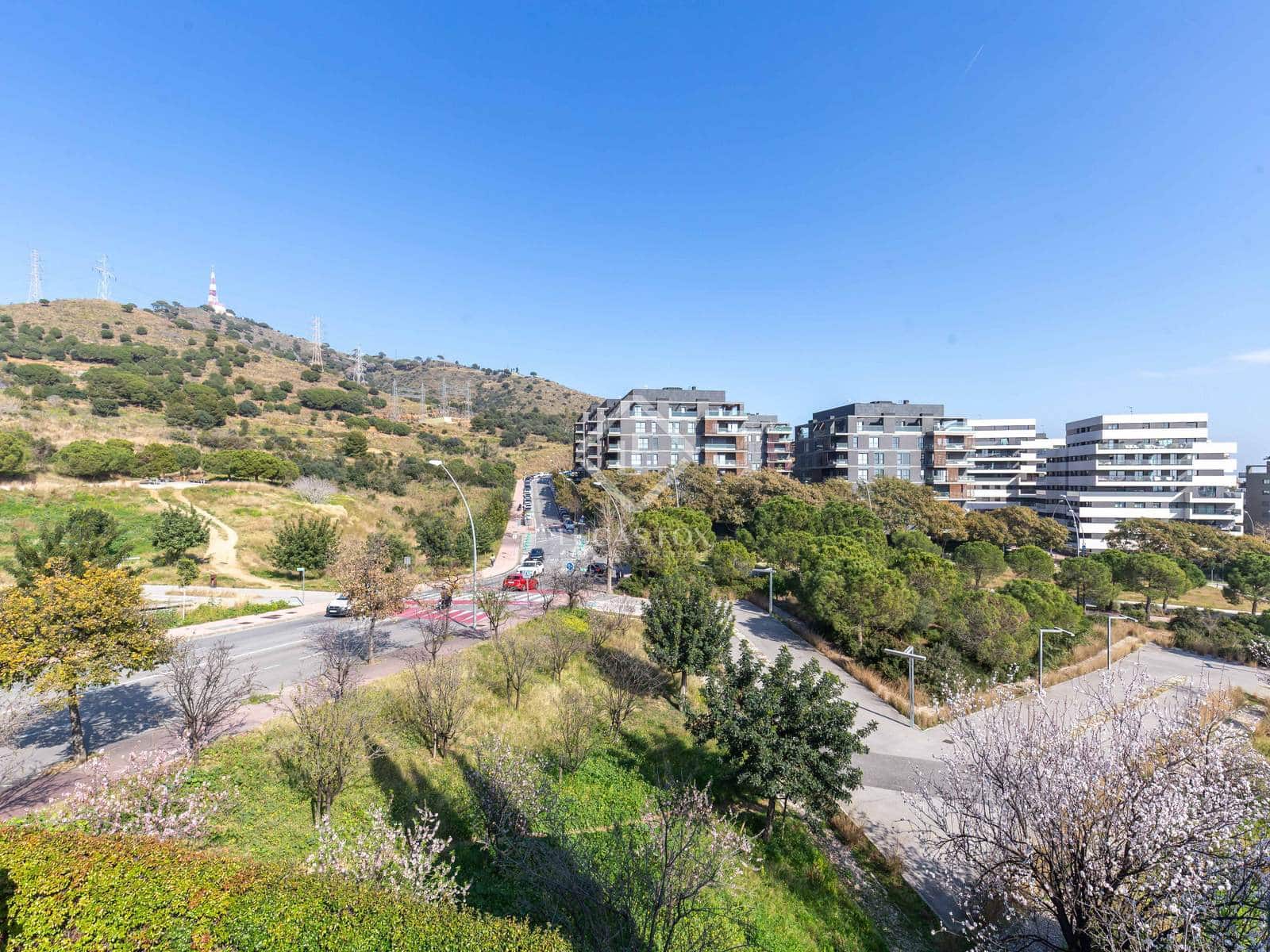 4 soveværelse Villa til salg i Esplugues de Llobregat med swimmingpool garage - € 3.975.000 (Ref: 8910589)