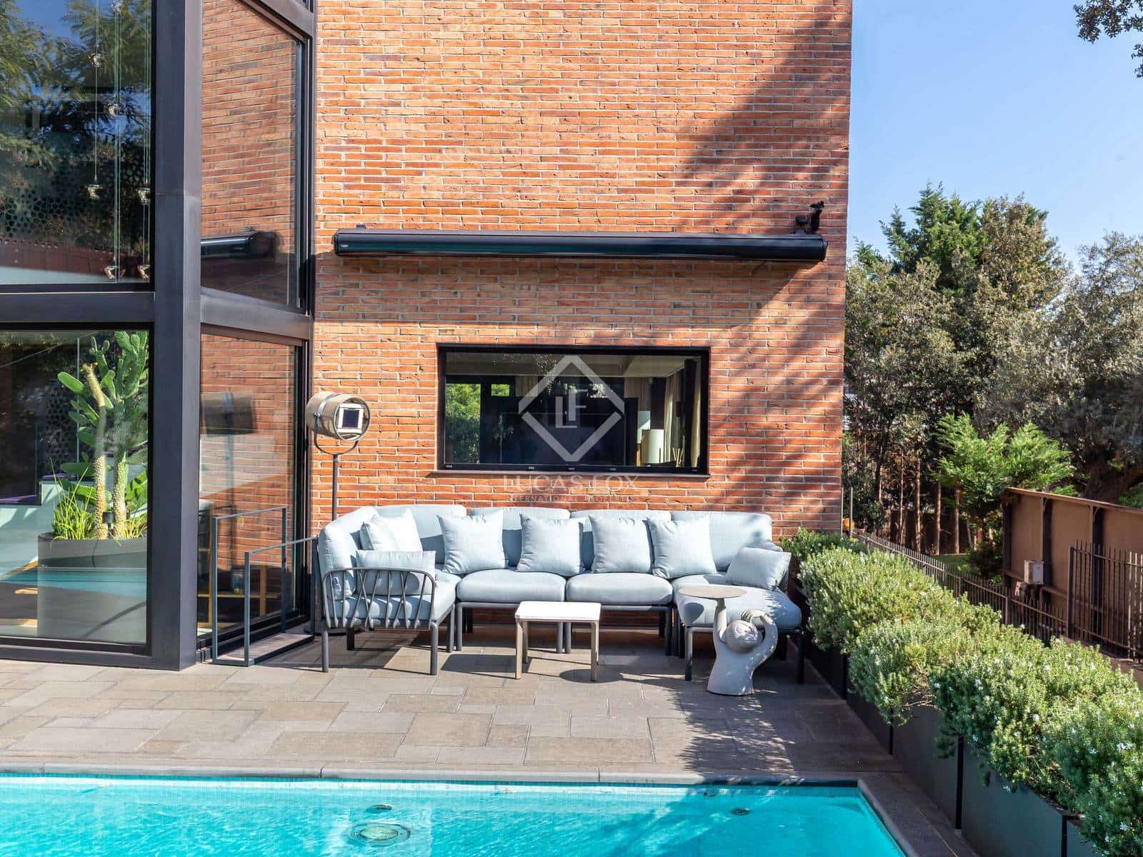 4 soveværelse Villa til salg i Esplugues de Llobregat med swimmingpool garage - € 3.975.000 (Ref: 8910589)