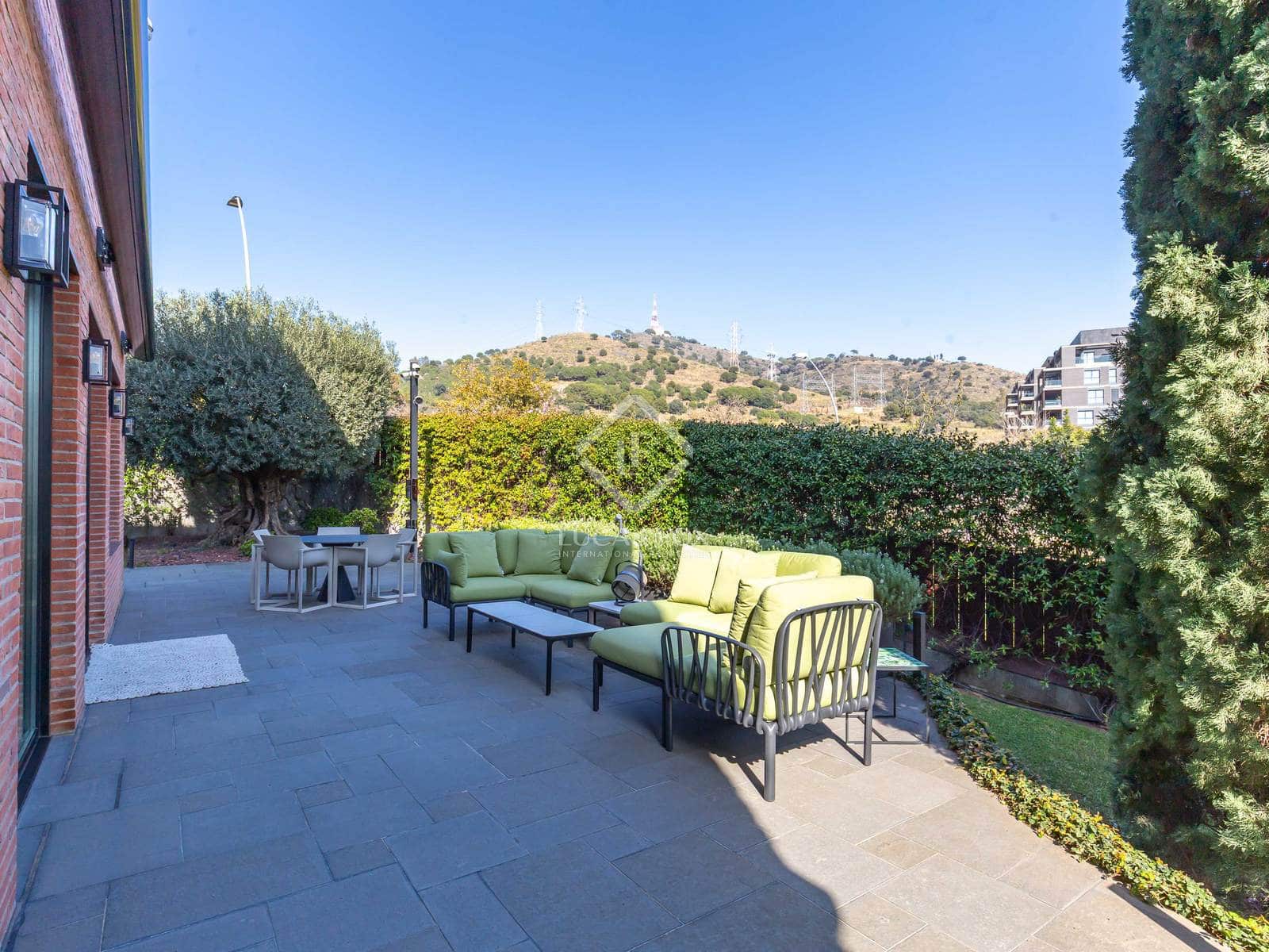 4 soveværelse Villa til salg i Esplugues de Llobregat med swimmingpool garage - € 3.975.000 (Ref: 8910589)