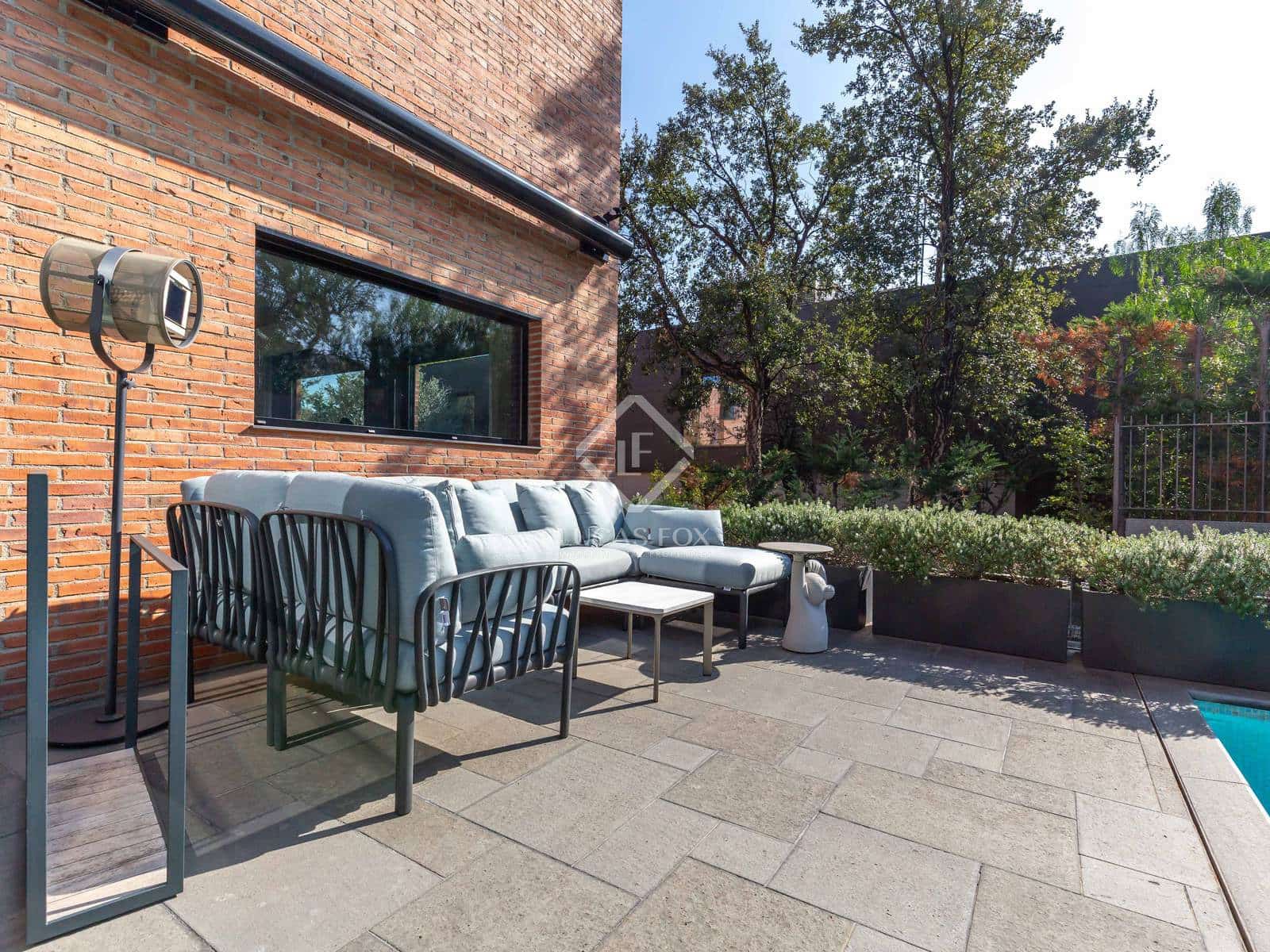 4 soveværelse Villa til salg i Esplugues de Llobregat med swimmingpool garage - € 3.975.000 (Ref: 8910589)