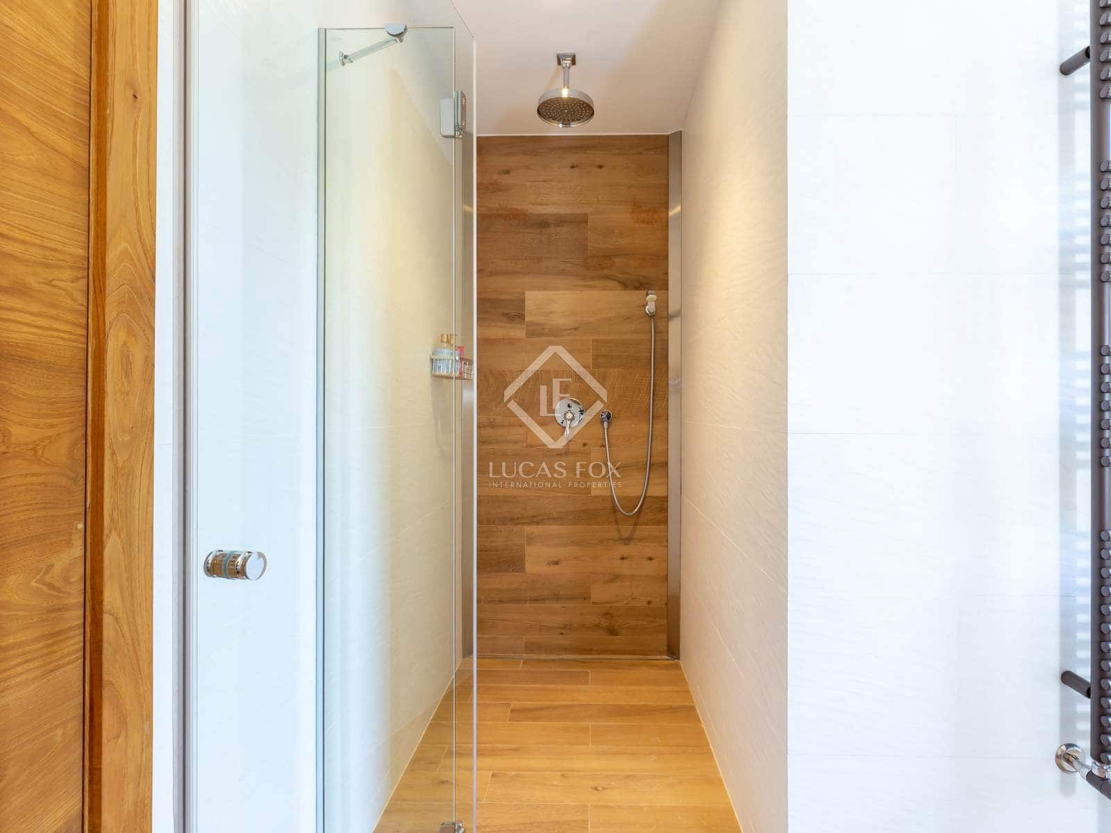 4 soveværelse Villa til salg i Esplugues de Llobregat med swimmingpool garage - € 3.975.000 (Ref: 8910589)