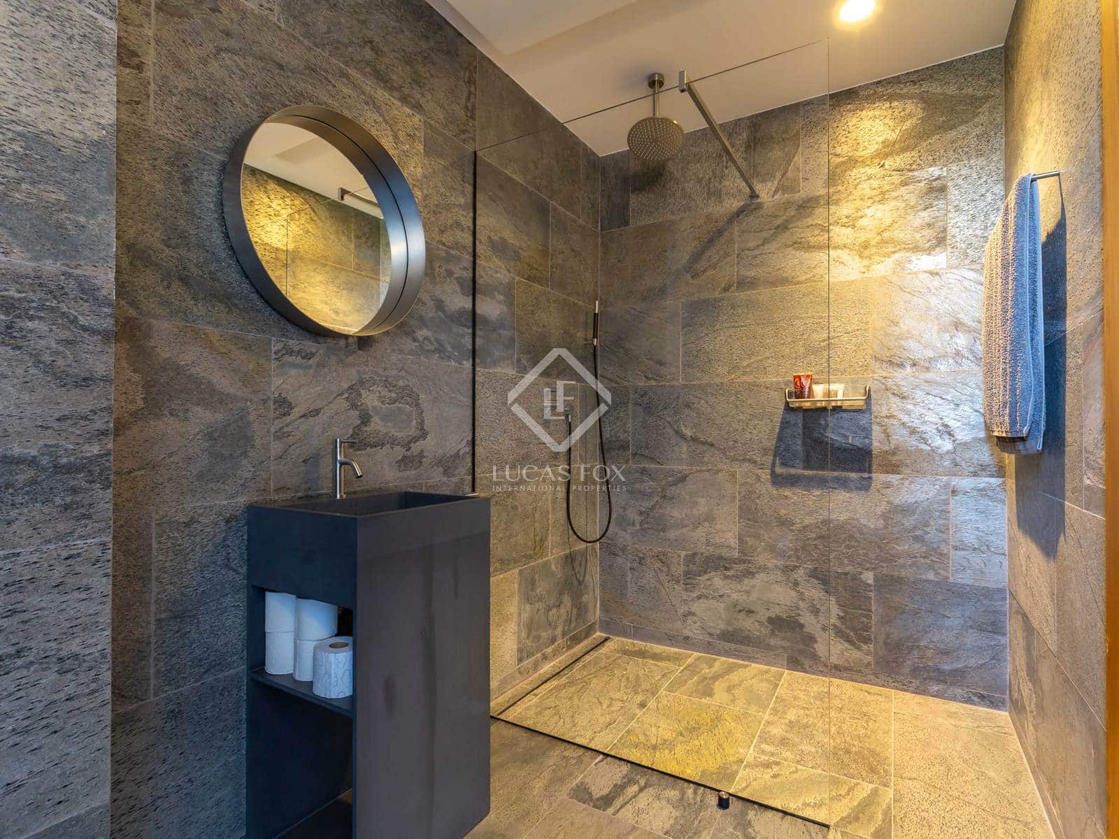 4 soveværelse Villa til salg i Esplugues de Llobregat med swimmingpool garage - € 3.975.000 (Ref: 8910589)