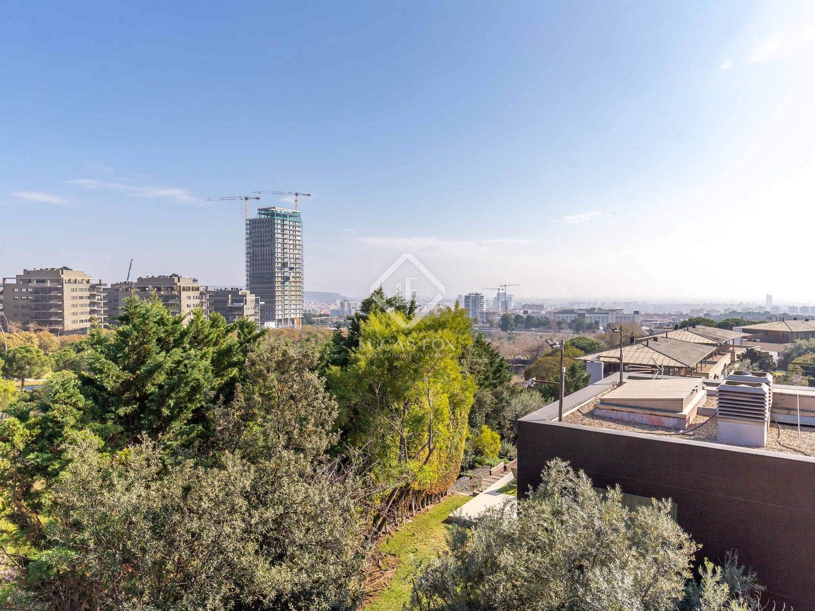 4 soveværelse Villa til salg i Esplugues de Llobregat med swimmingpool garage - € 3.975.000 (Ref: 8910589)