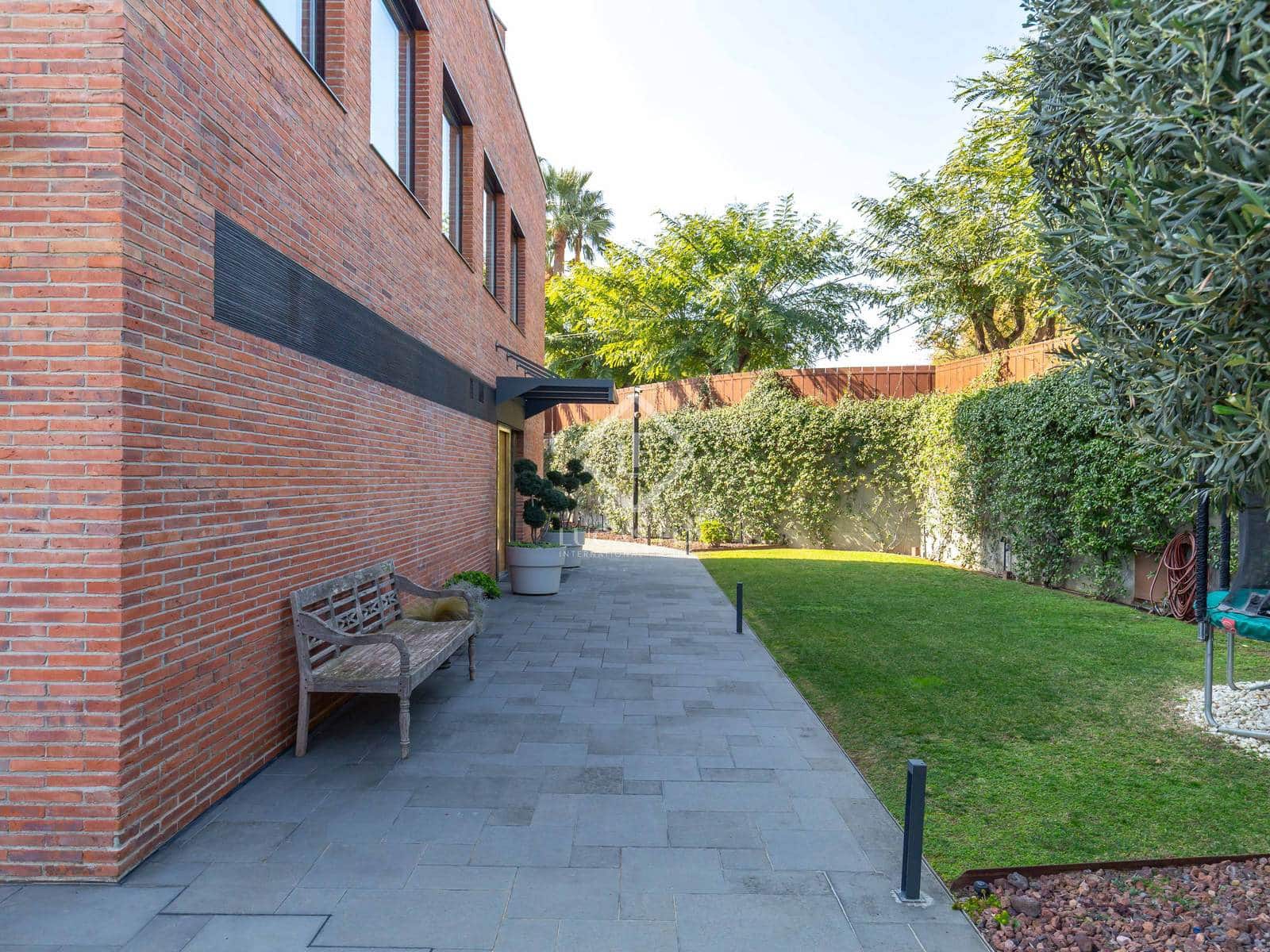 4 soveværelse Villa til salg i Esplugues de Llobregat med swimmingpool garage - € 3.975.000 (Ref: 8910589)