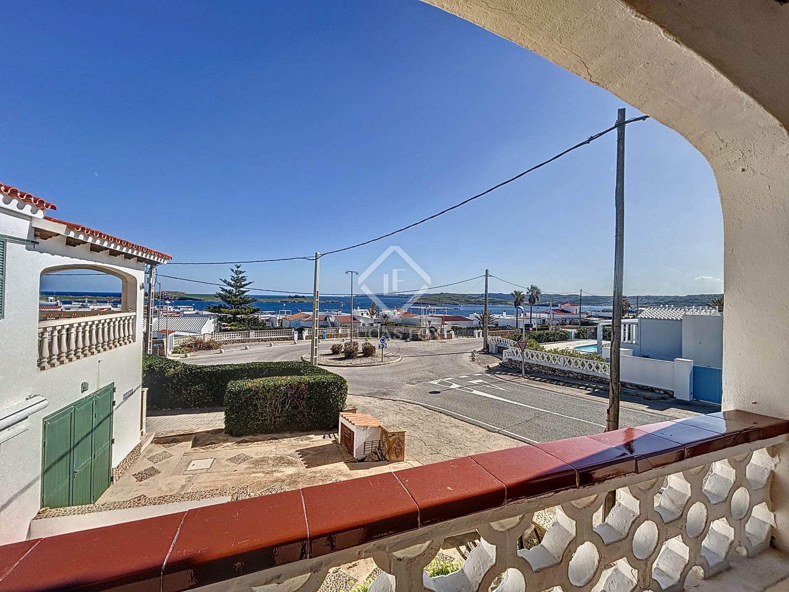 6 soveværelse Villa til salg i Es Mercadal med garage - € 630.000 (Ref: 8911512)