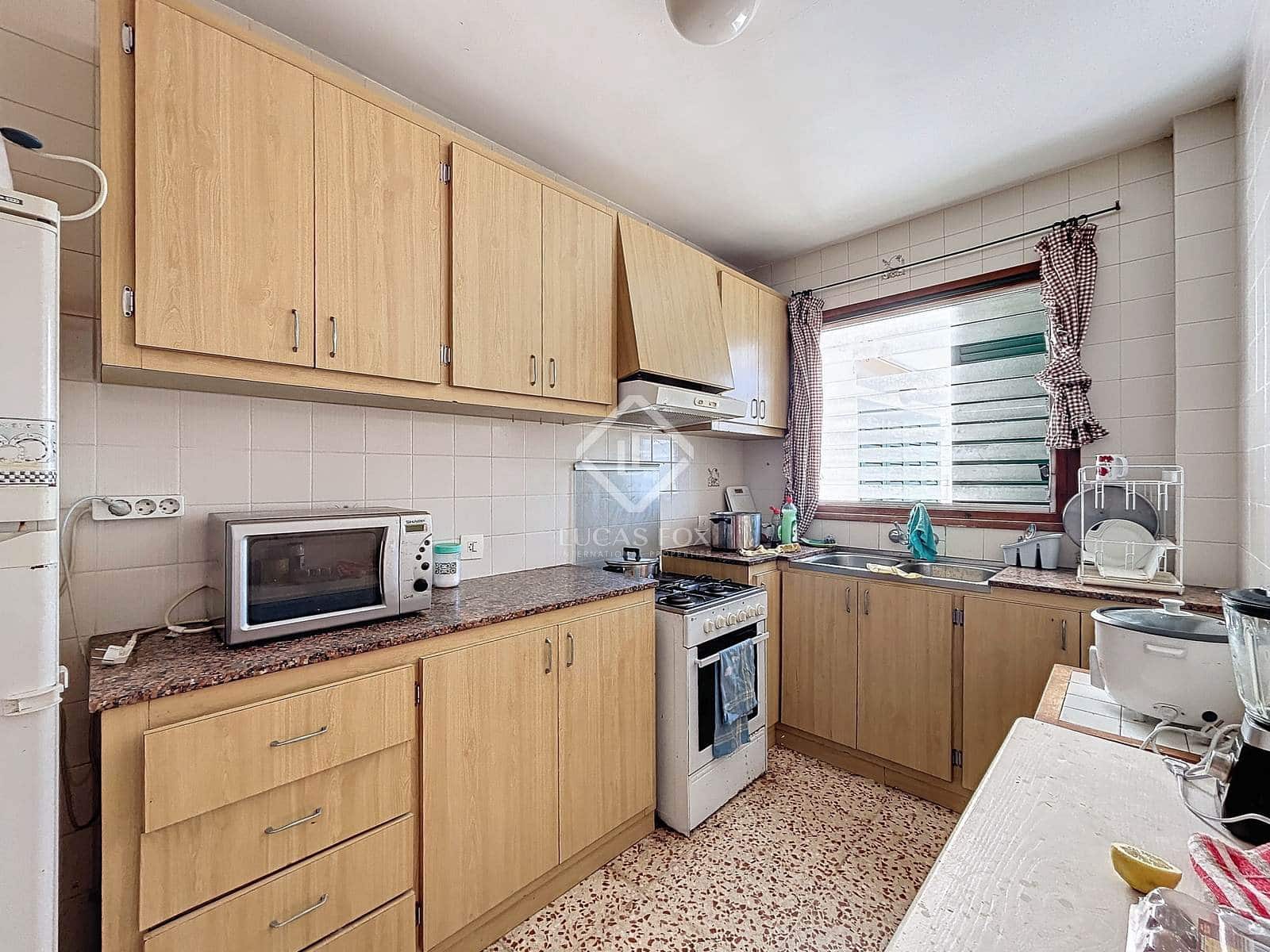 6 soveværelse Villa til salg i Es Mercadal med garage - € 630.000 (Ref: 8911512)