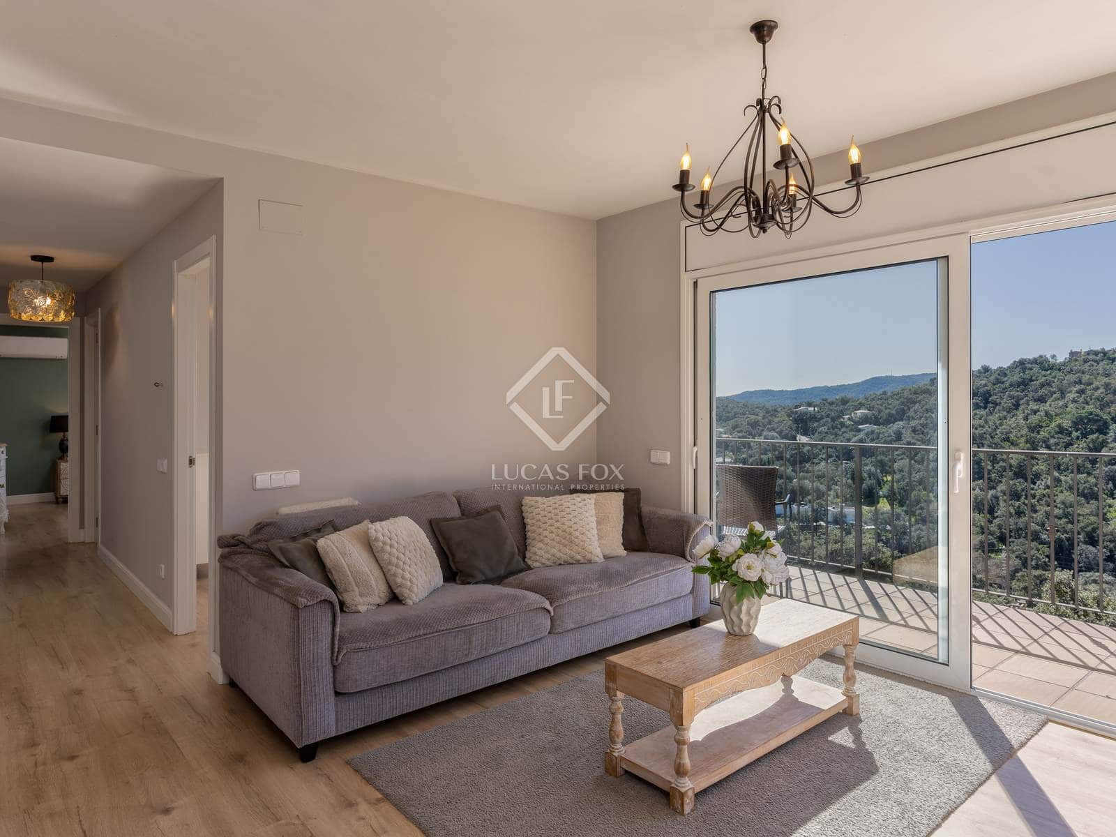 3 soveværelse Villa til salg i Santa Cristina d'Aro med garage - € 475.000 (Ref: 8912182)