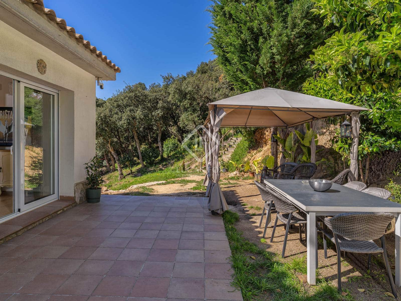 3 soveværelse Villa til salg i Santa Cristina d'Aro med garage - € 475.000 (Ref: 8912182)