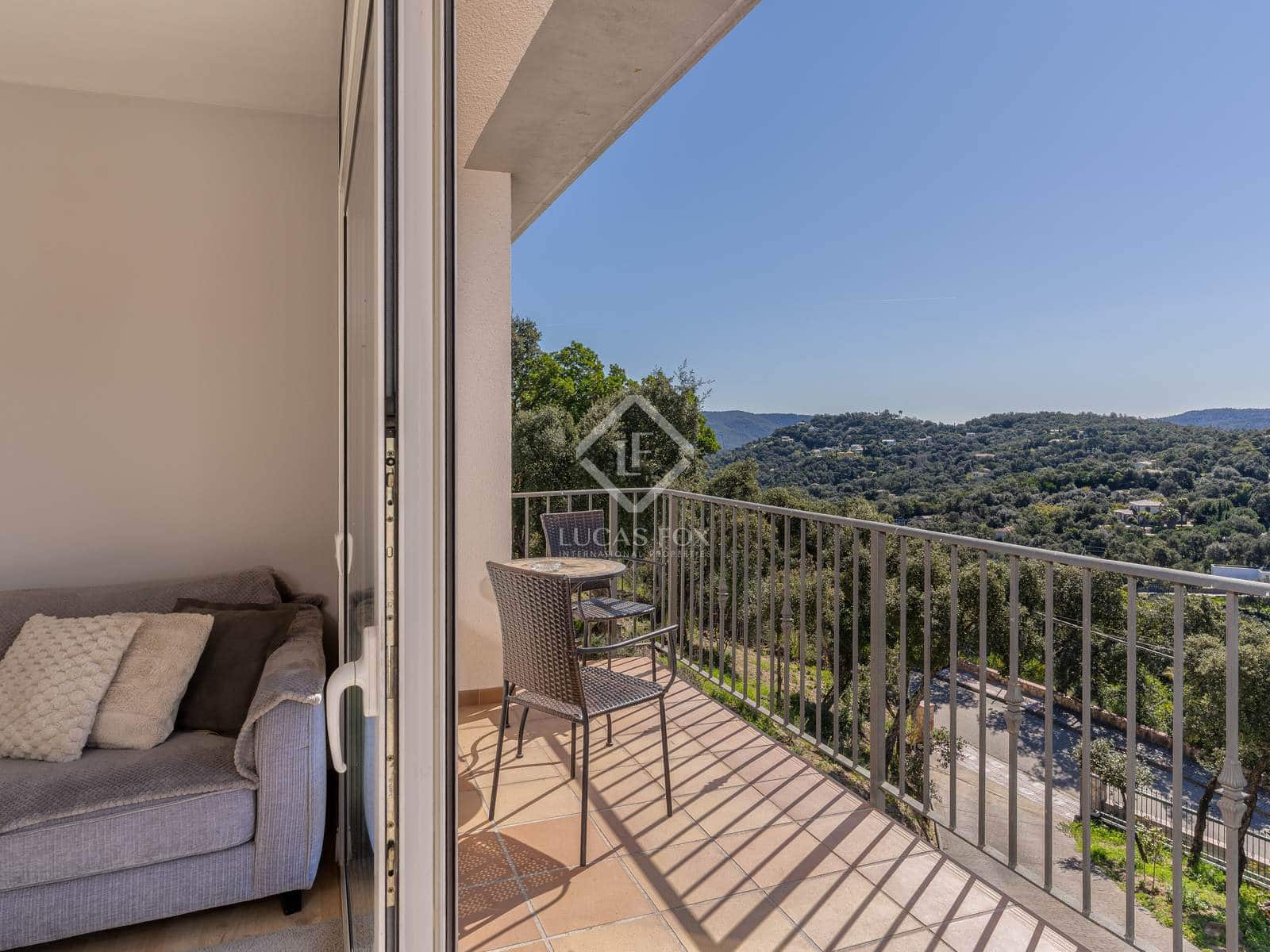 3 soveværelse Villa til salg i Santa Cristina d'Aro med garage - € 475.000 (Ref: 8912182)