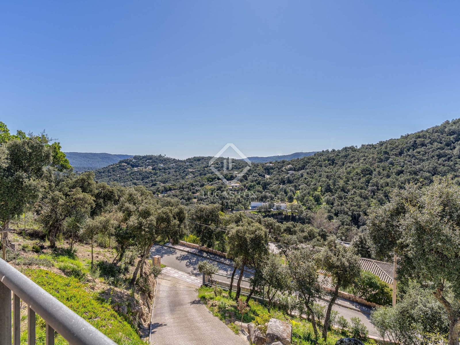 3 soveværelse Villa til salg i Santa Cristina d'Aro med garage - € 475.000 (Ref: 8912182)