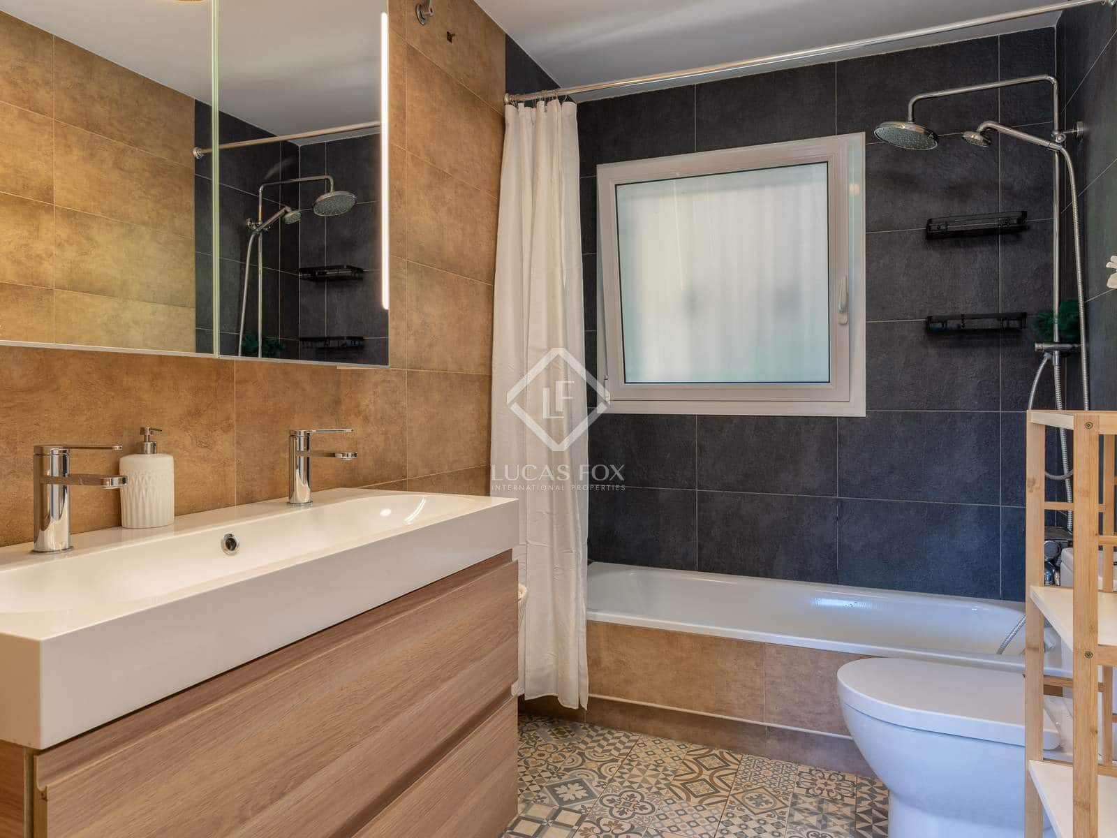 3 soveværelse Villa til salg i Santa Cristina d'Aro med garage - € 475.000 (Ref: 8912182)