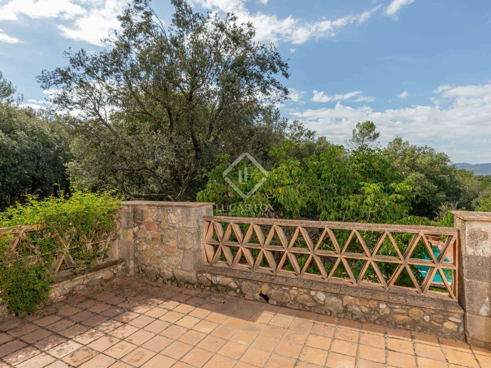 3 soveværelse Finca/Landehus til salg i Esponella med swimmingpool - € 1.290.000 (Ref: 8912278)