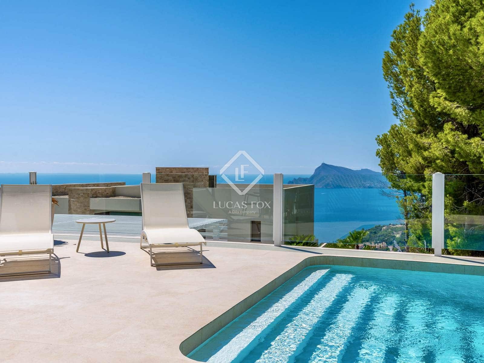 3 bedroom Villa for sale in Altea with pool garage - € 1,500,000 (Ref: 8912439)