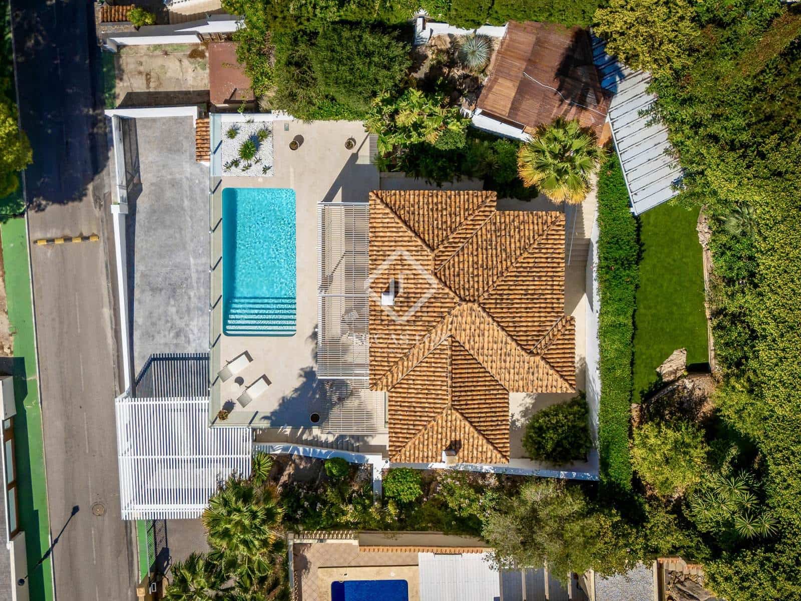 3 bedroom Villa for sale in Altea with pool garage - € 1,500,000 (Ref: 8912439)