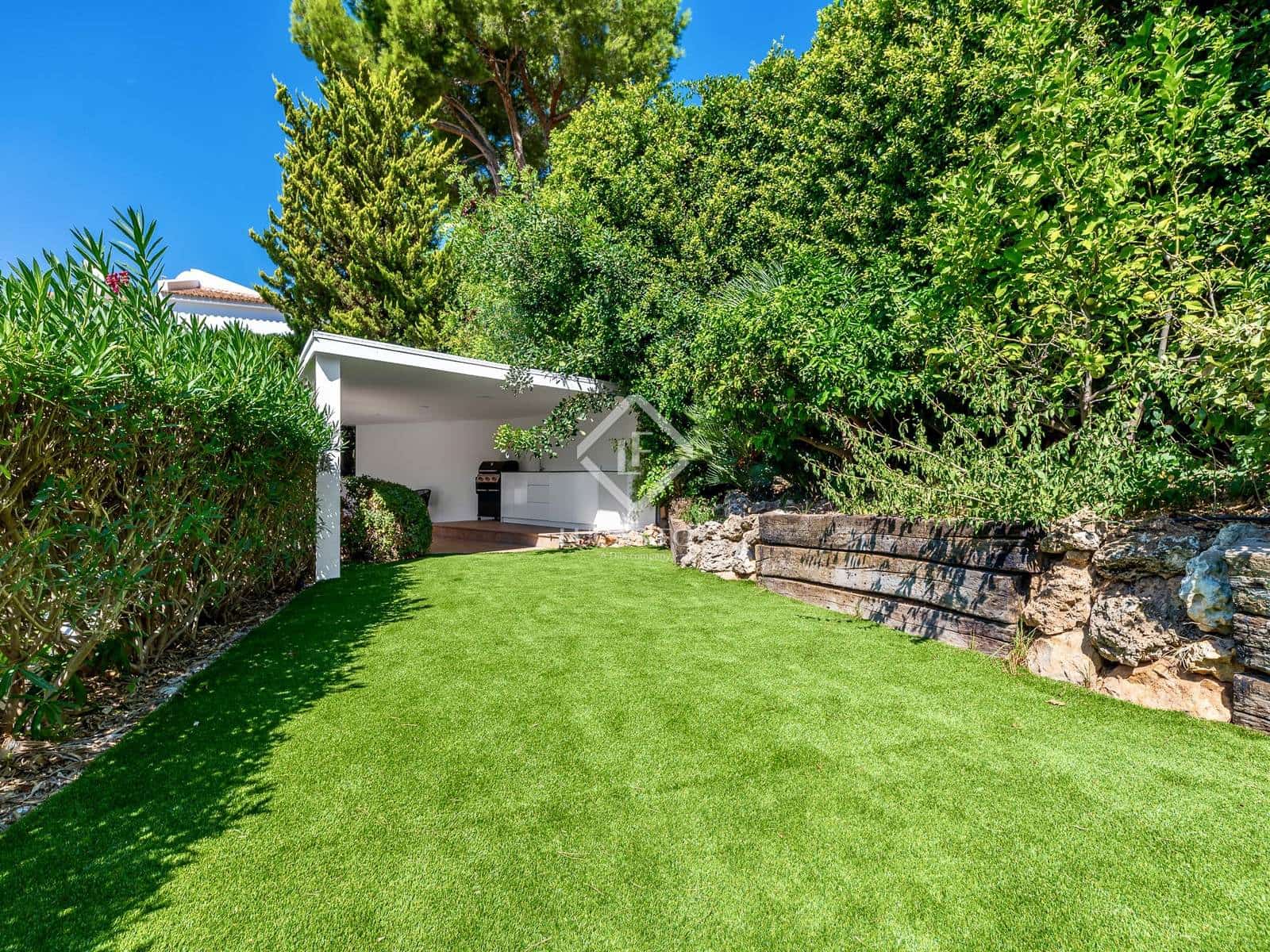 3 bedroom Villa for sale in Altea with pool garage - € 1,500,000 (Ref: 8912439)