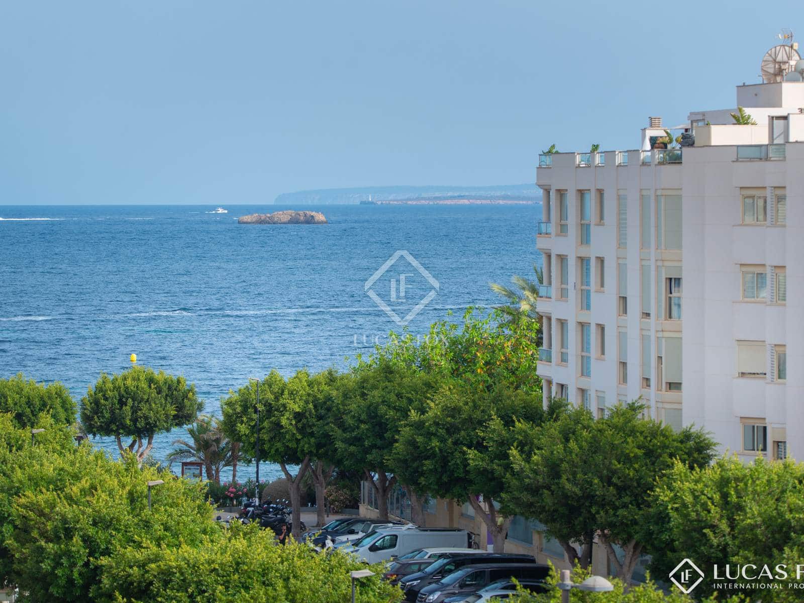 3 soverom Penthouse til salgs i Ibiza by med svømmebasseng garasje - € 800 700 (Ref: 8912441)