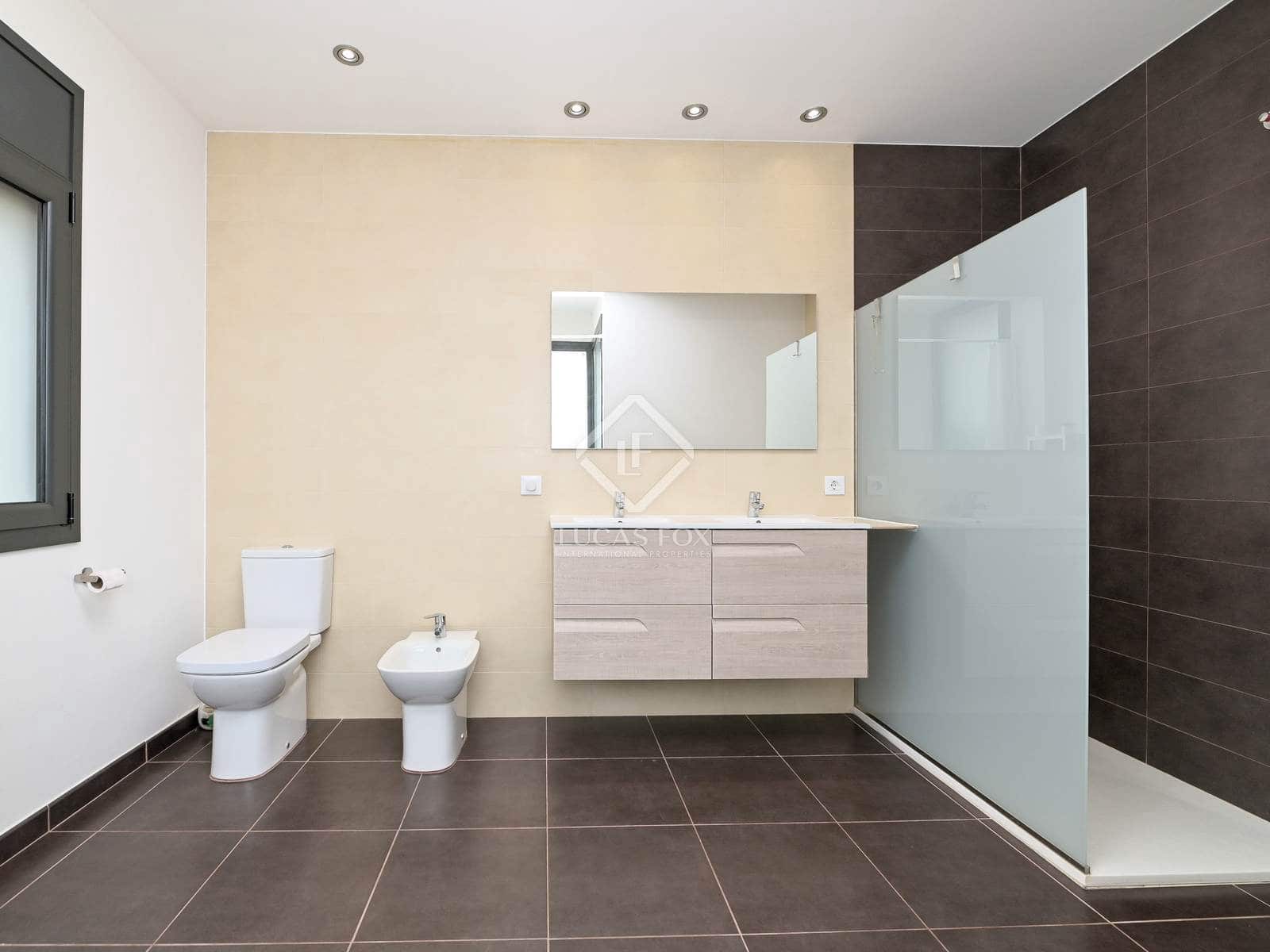 4 camera da letto Villa in vendita in Castell-Platja d'Aro - 1.100.000 € (Rif: 8912442)