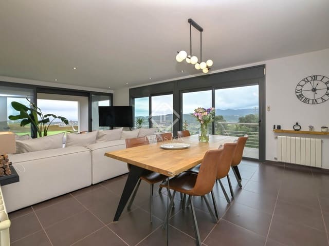 4 camera da letto Villa in vendita in Castell-Platja d'Aro - 1.100.000 € (Rif: 8912442)