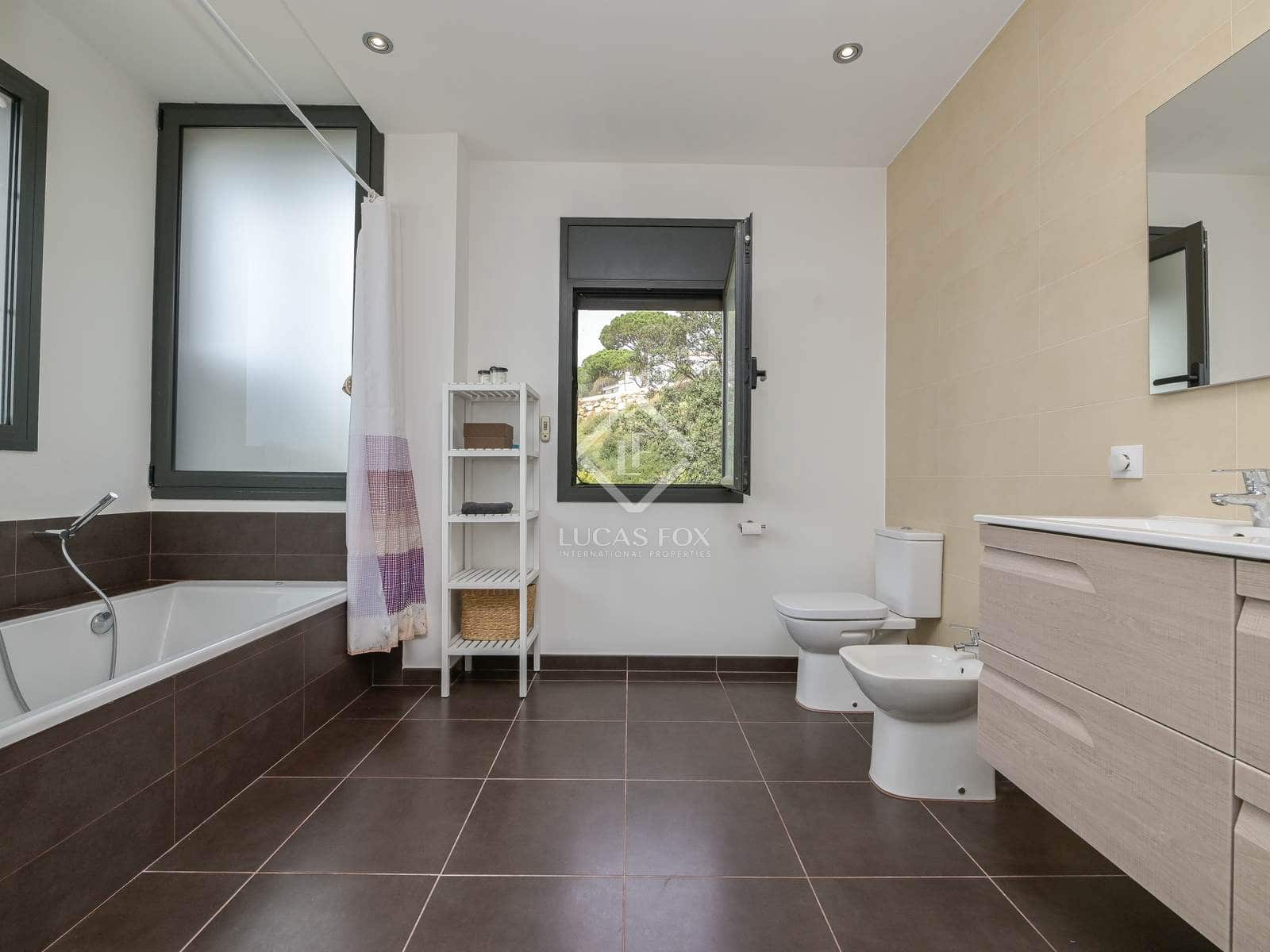 4 camera da letto Villa in vendita in Castell-Platja d'Aro - 1.100.000 € (Rif: 8912442)