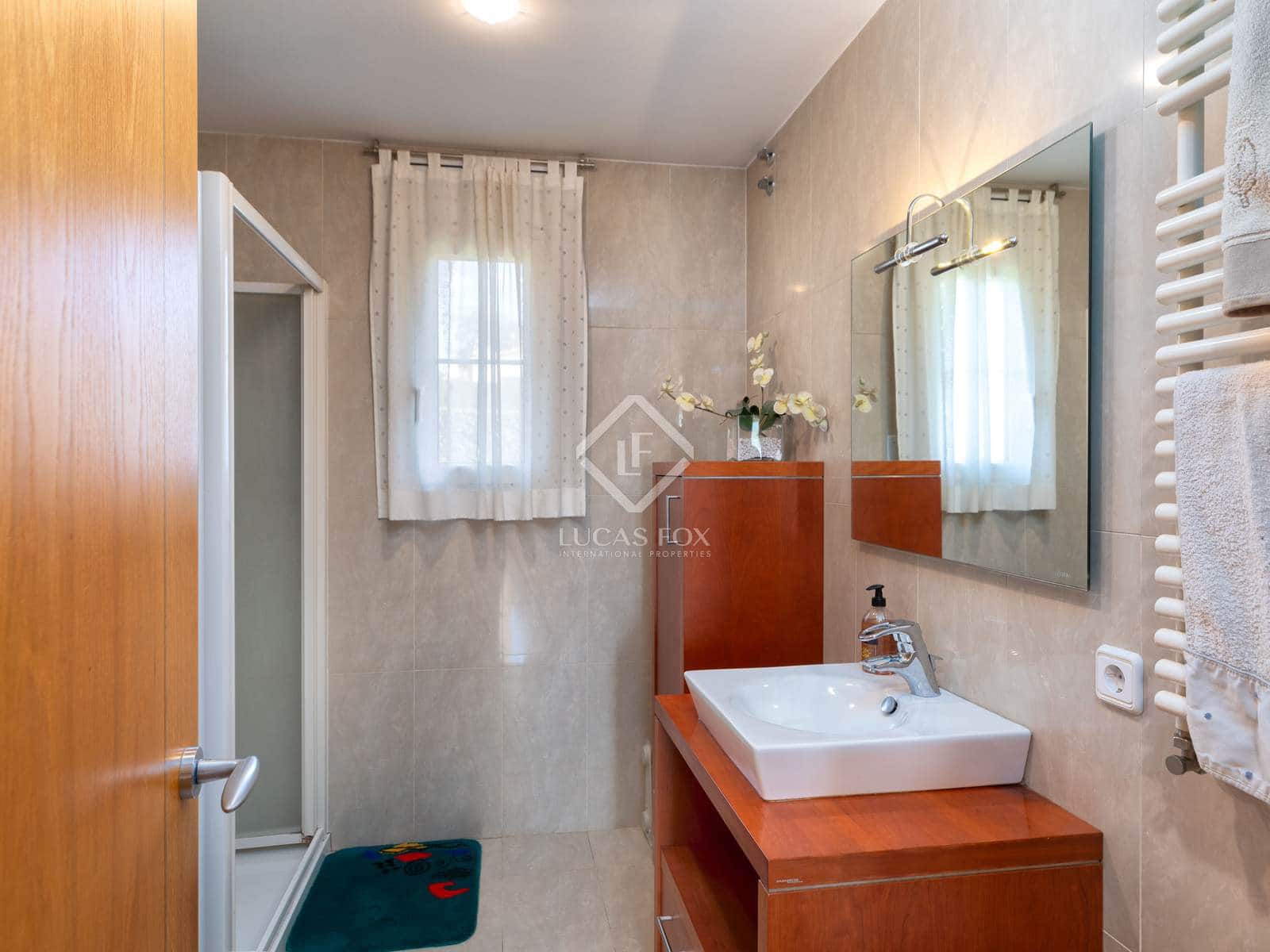 4 sovrum Villa till salu i Platja d'Aro med pool garage - 1 250 000 € (Ref: 8914325)