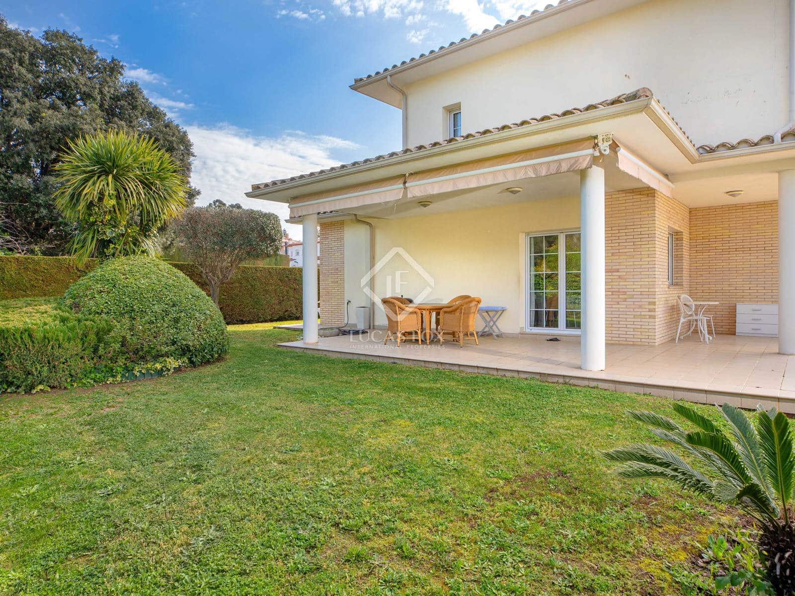 4 sovrum Villa till salu i Platja d'Aro med pool garage - 1 250 000 € (Ref: 8914325)