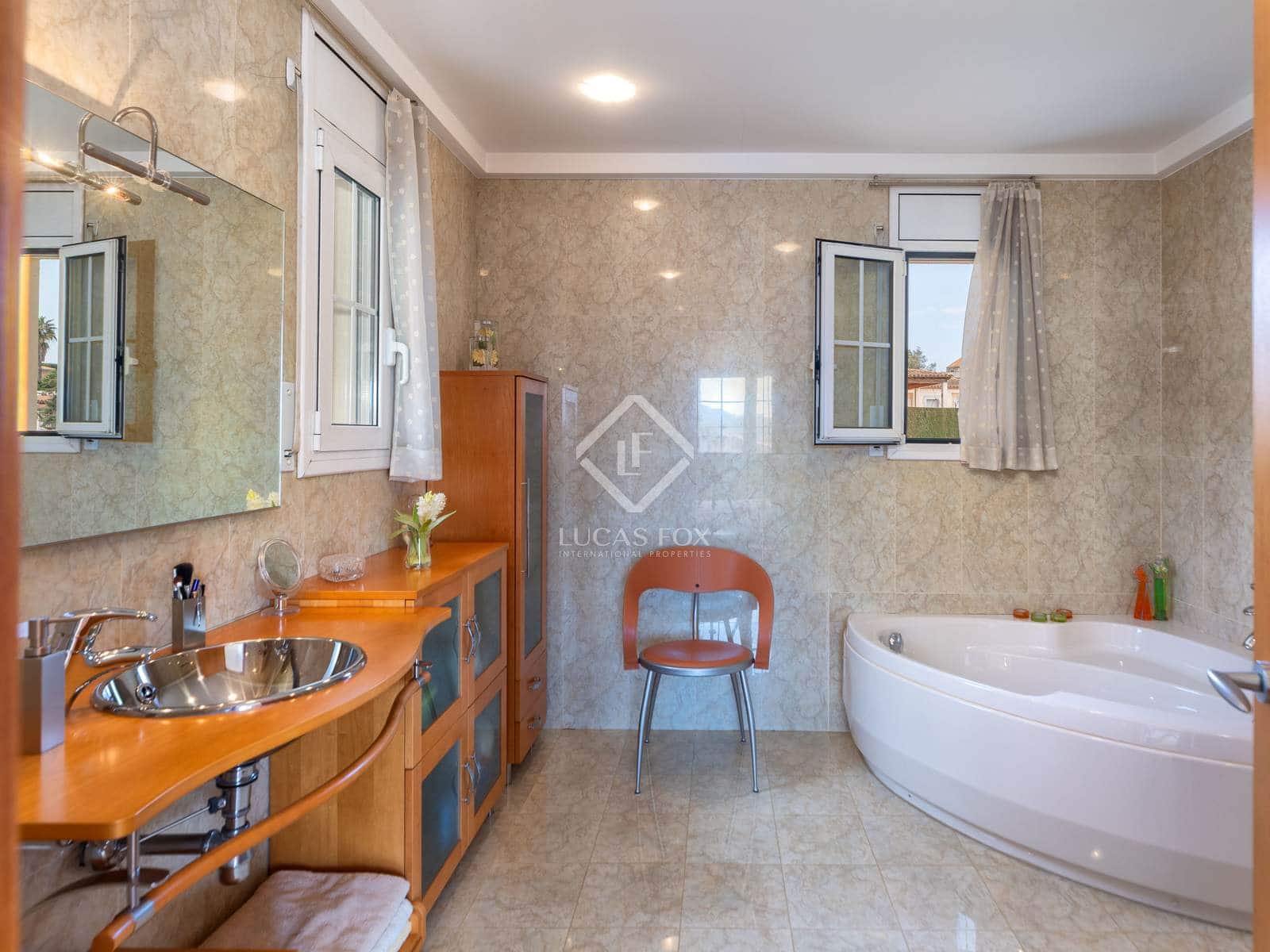 4 sovrum Villa till salu i Platja d'Aro med pool garage - 1 250 000 € (Ref: 8914325)