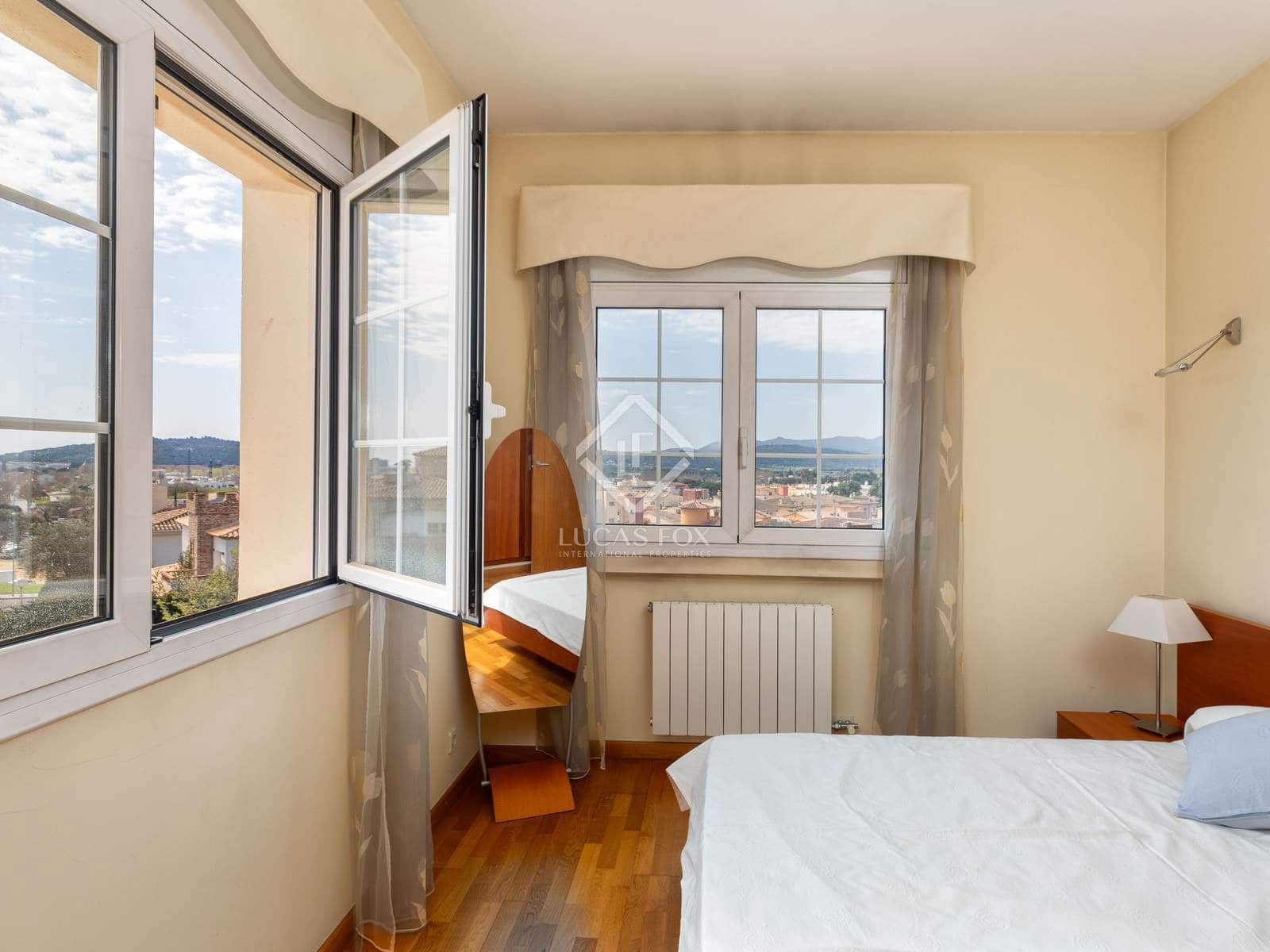 4 sovrum Villa till salu i Platja d'Aro med pool garage - 1 250 000 € (Ref: 8914325)