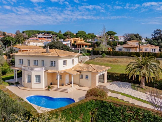 4 Zimmer Villa zu verkaufen in Platja d'Aro, Castell-Platja d'Aro mit Pool Garage - 1.250.000 € (Ref: 8914325)