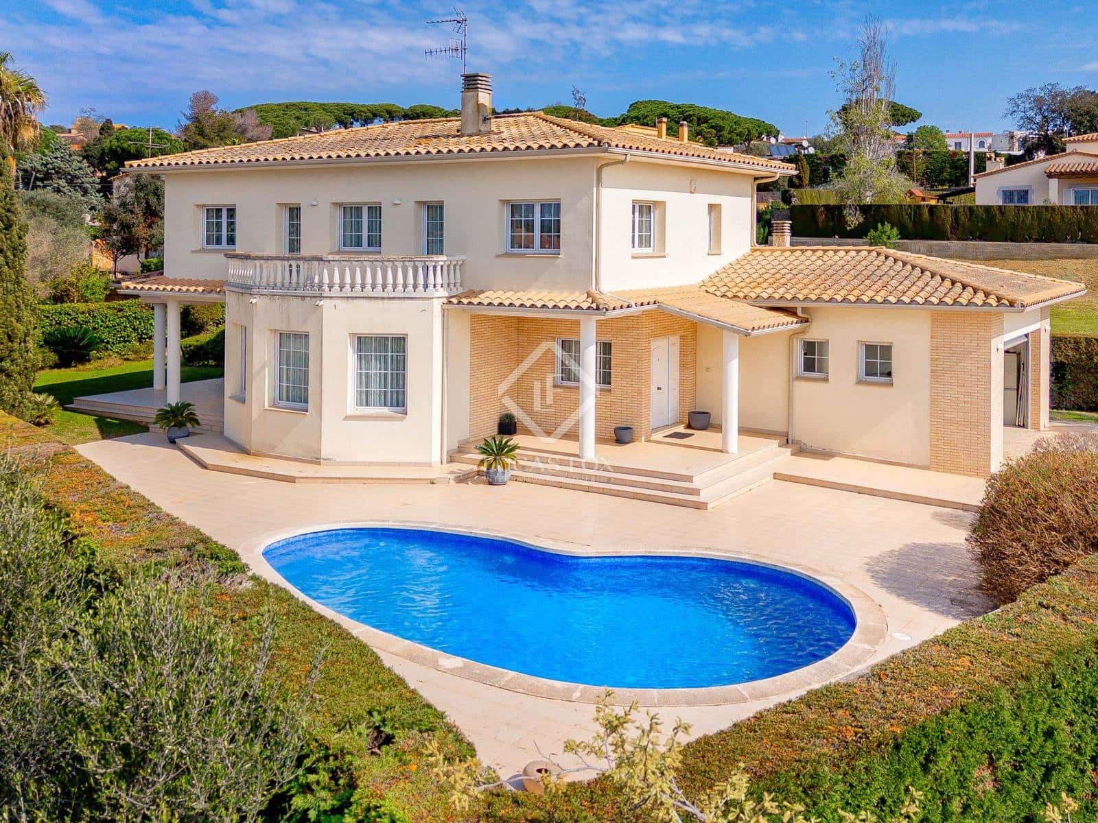 4 sovrum Villa till salu i Platja d'Aro med pool garage - 1 250 000 € (Ref: 8914325)