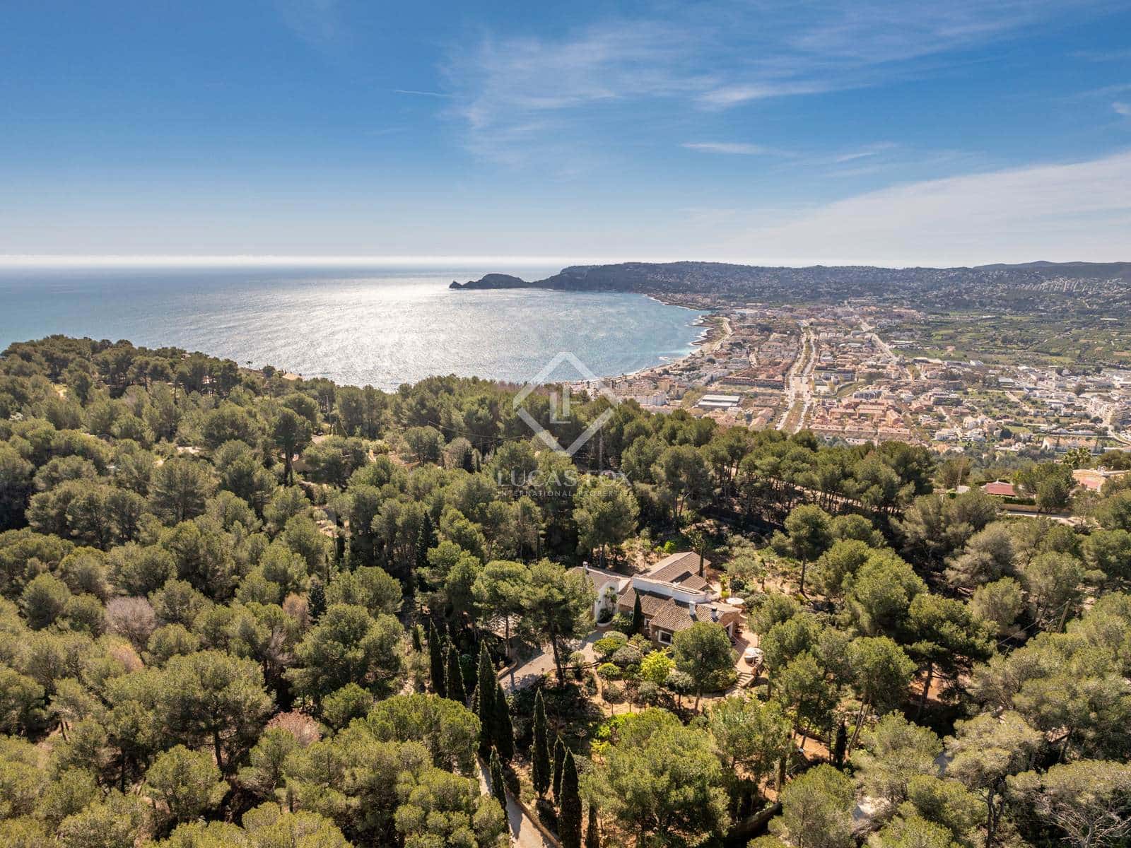 3 bedroom Villa for sale in Javea / Xabia with garage - € 1,790,000 (Ref: 8916856)