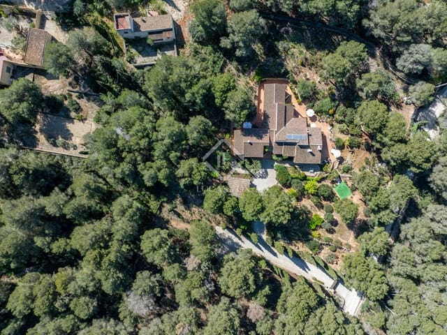 3 makuuhuone Huvila myytävänä paikassa Javea / Xàbia mukana 
autotalli - 1 790 000 € (Ref: 8916856)