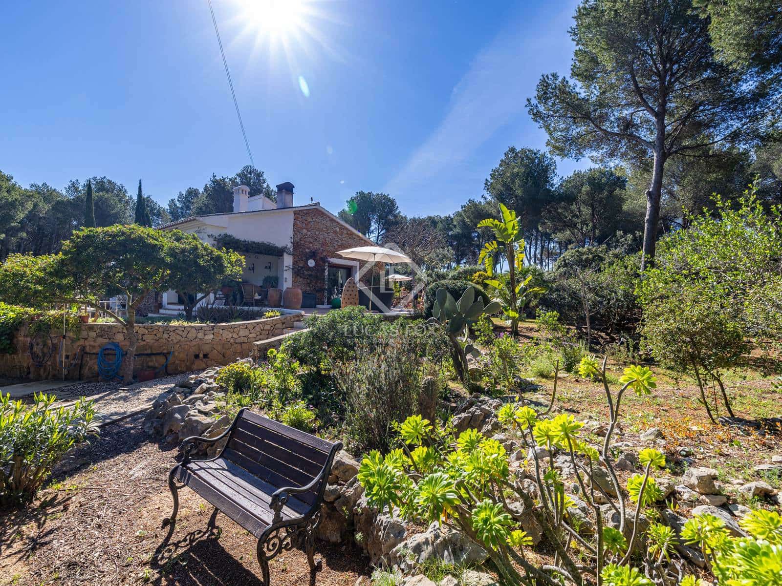 3 bedroom Villa for sale in Javea / Xabia with garage - € 1,790,000 (Ref: 8916856)