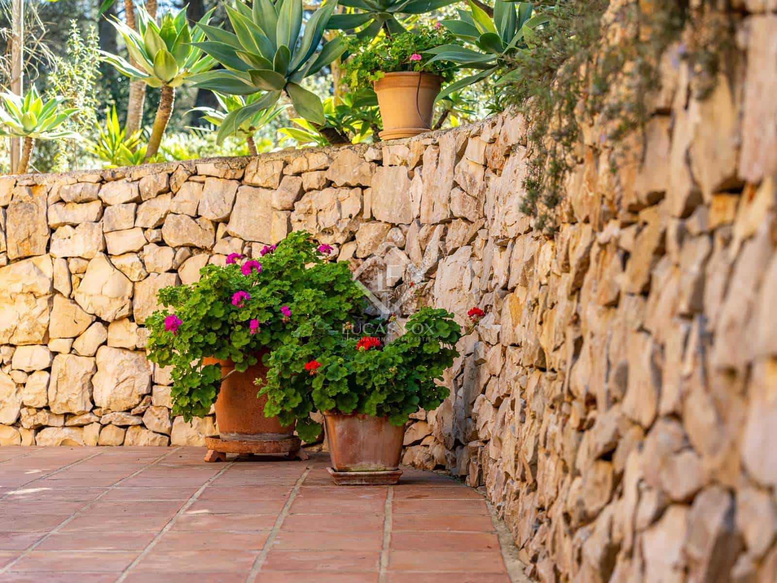 3 bedroom Villa for sale in Javea / Xabia with garage - € 1,790,000 (Ref: 8916856)