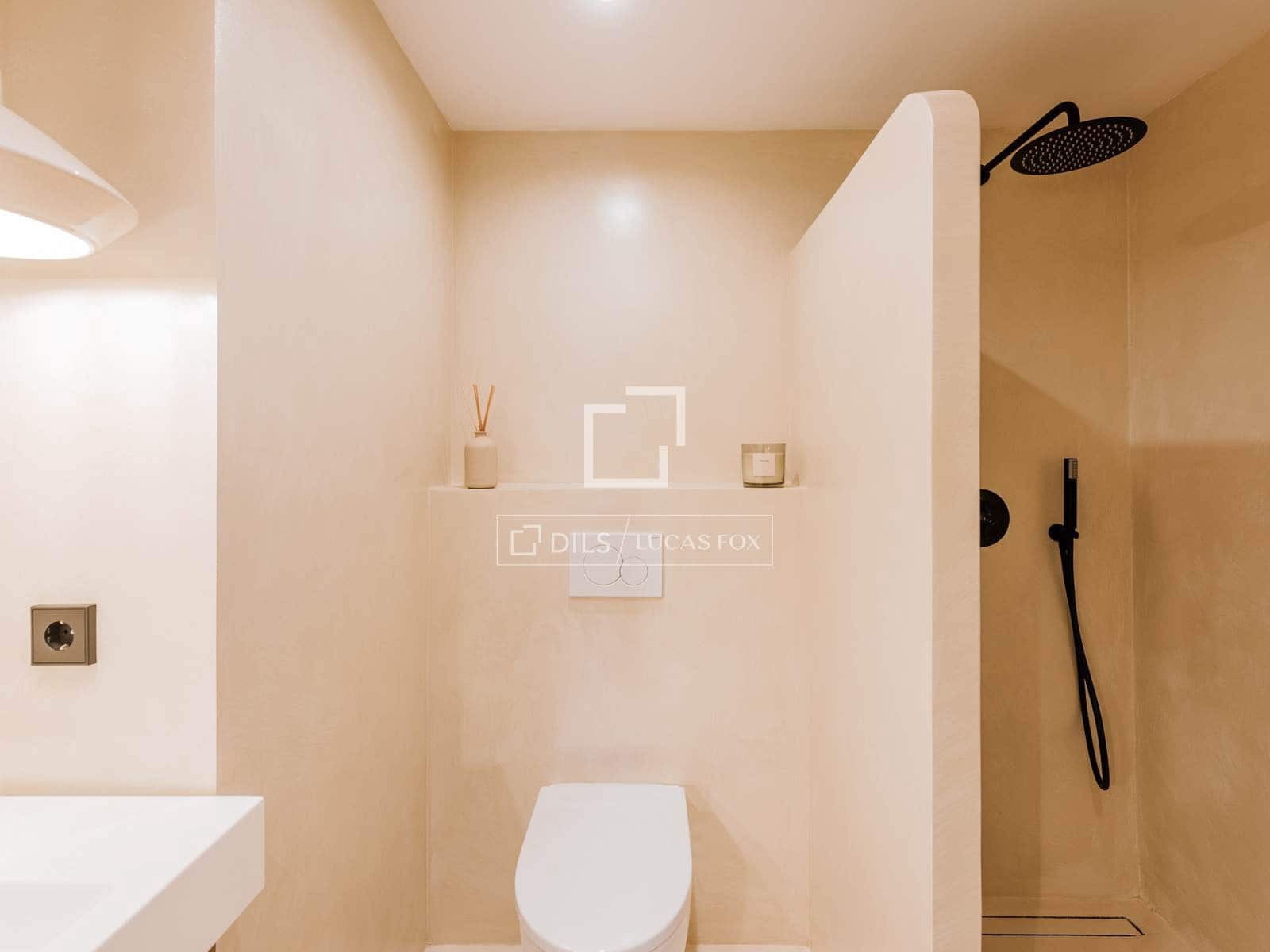 2 bedroom Apartment for sale in Ibiza / Eivissa town - € 840,000 (Ref: 8916857)