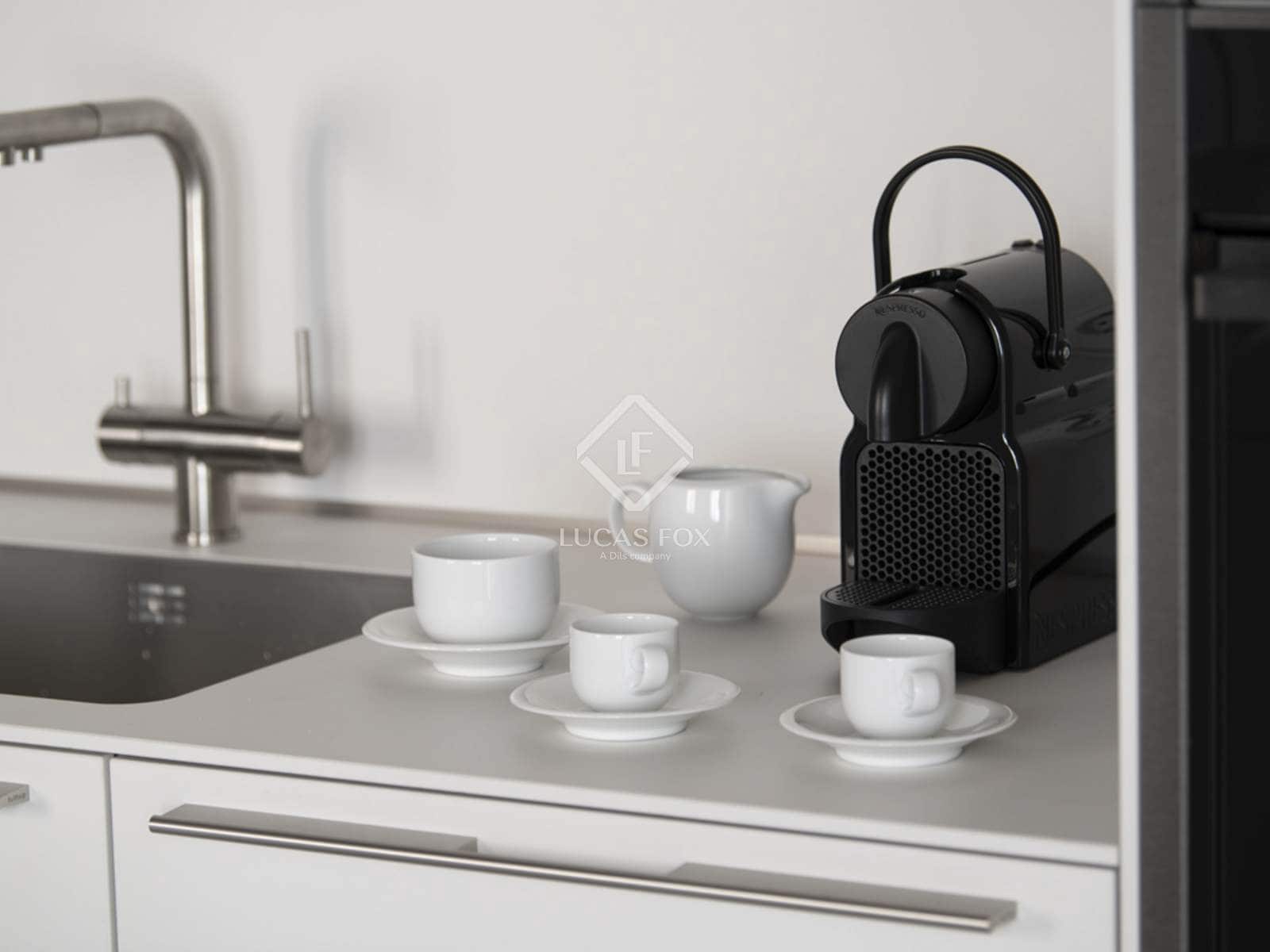 3 slaapkamer Appartement te huur in Barcelona stad met zwembad - € 14.000 (Ref: 8917396)