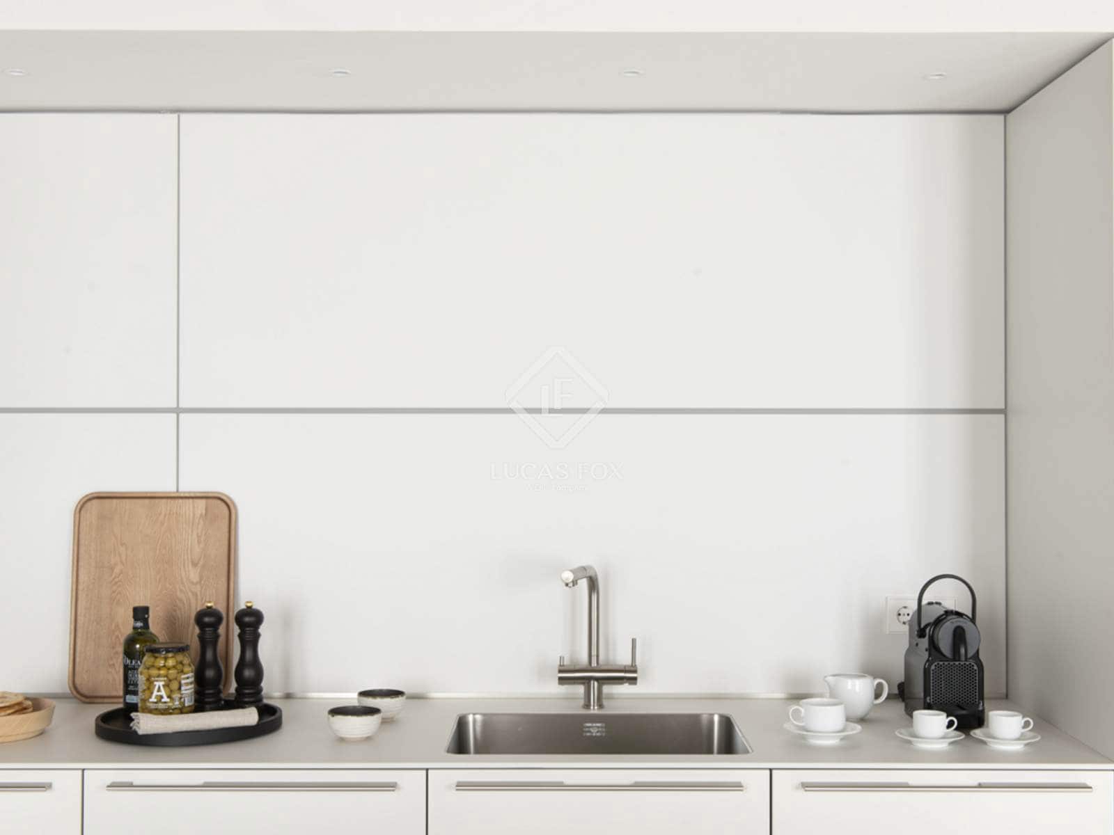 3 slaapkamer Appartement te huur in Barcelona stad met zwembad - € 14.000 (Ref: 8917396)