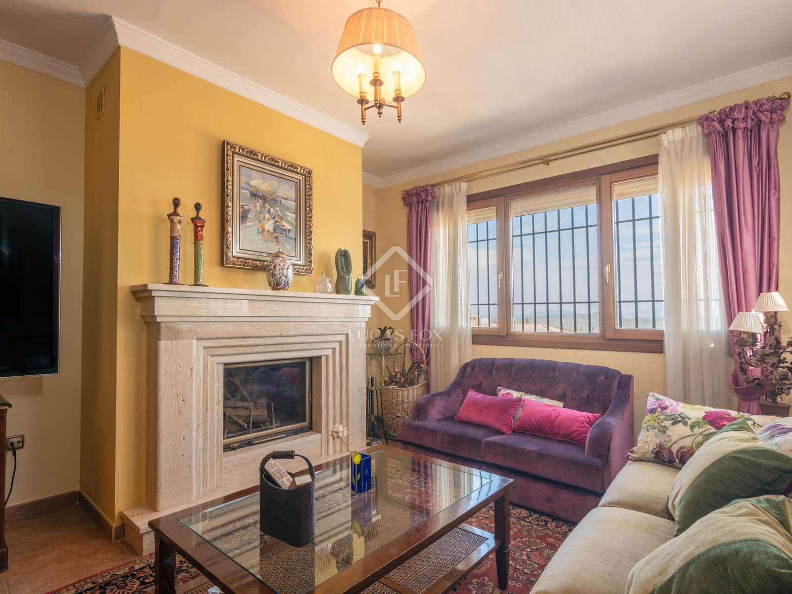 3 soveværelse Villa til salg i Alhaurin de la Torre med swimmingpool garage - € 749.000 (Ref: 8917426)