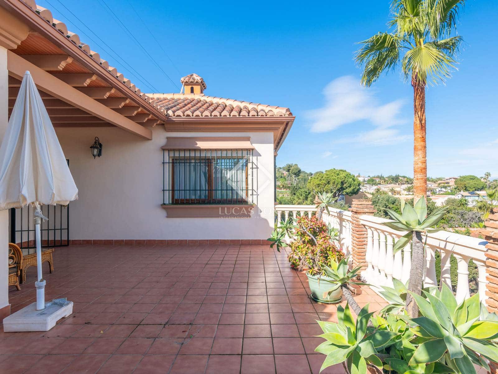 3 soveværelse Villa til salg i Alhaurin de la Torre med swimmingpool garage - € 749.000 (Ref: 8917426)