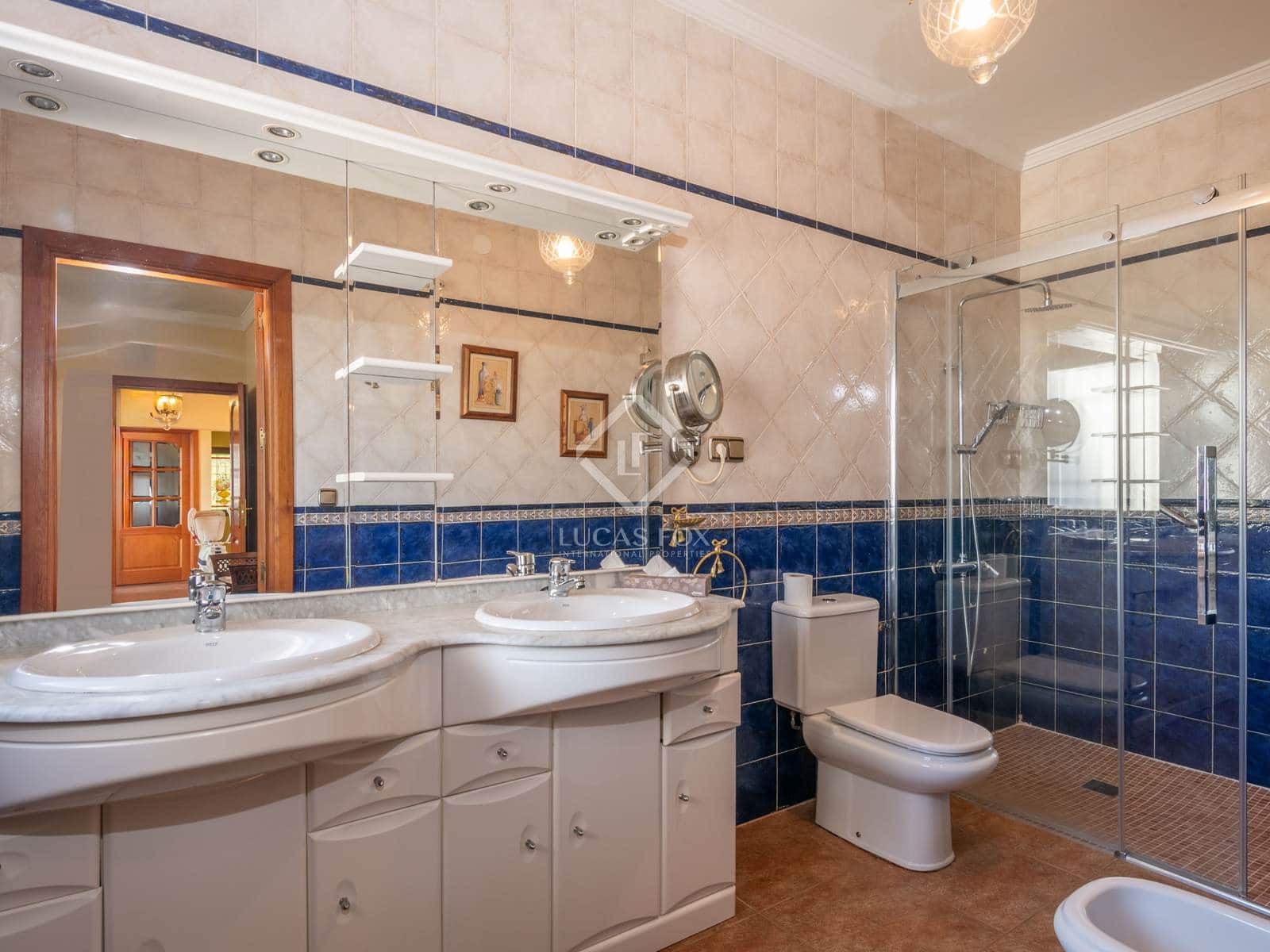 3 soveværelse Villa til salg i Alhaurin de la Torre med swimmingpool garage - € 749.000 (Ref: 8917426)