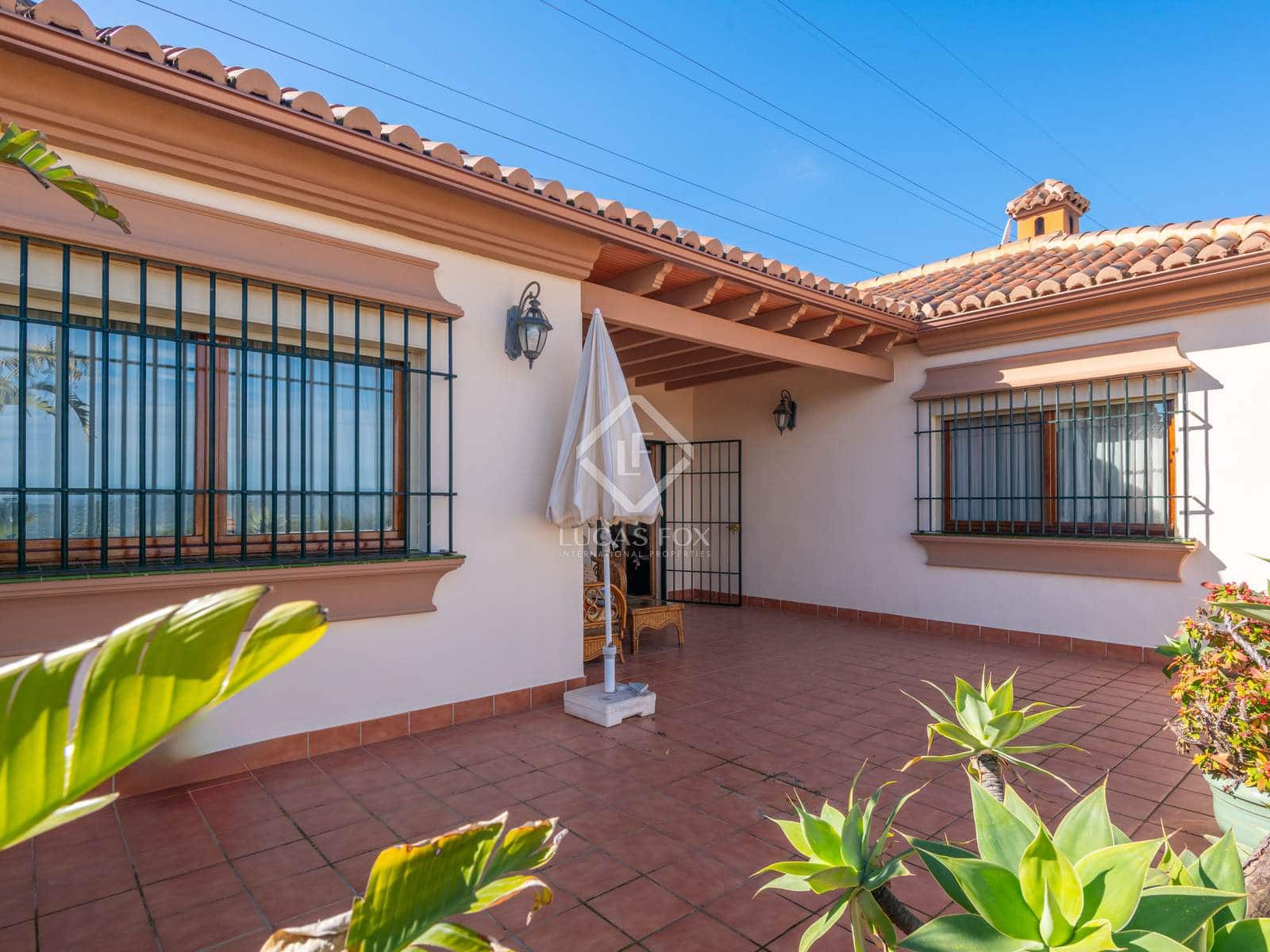 3 soveværelse Villa til salg i Alhaurin de la Torre med swimmingpool garage - € 749.000 (Ref: 8917426)