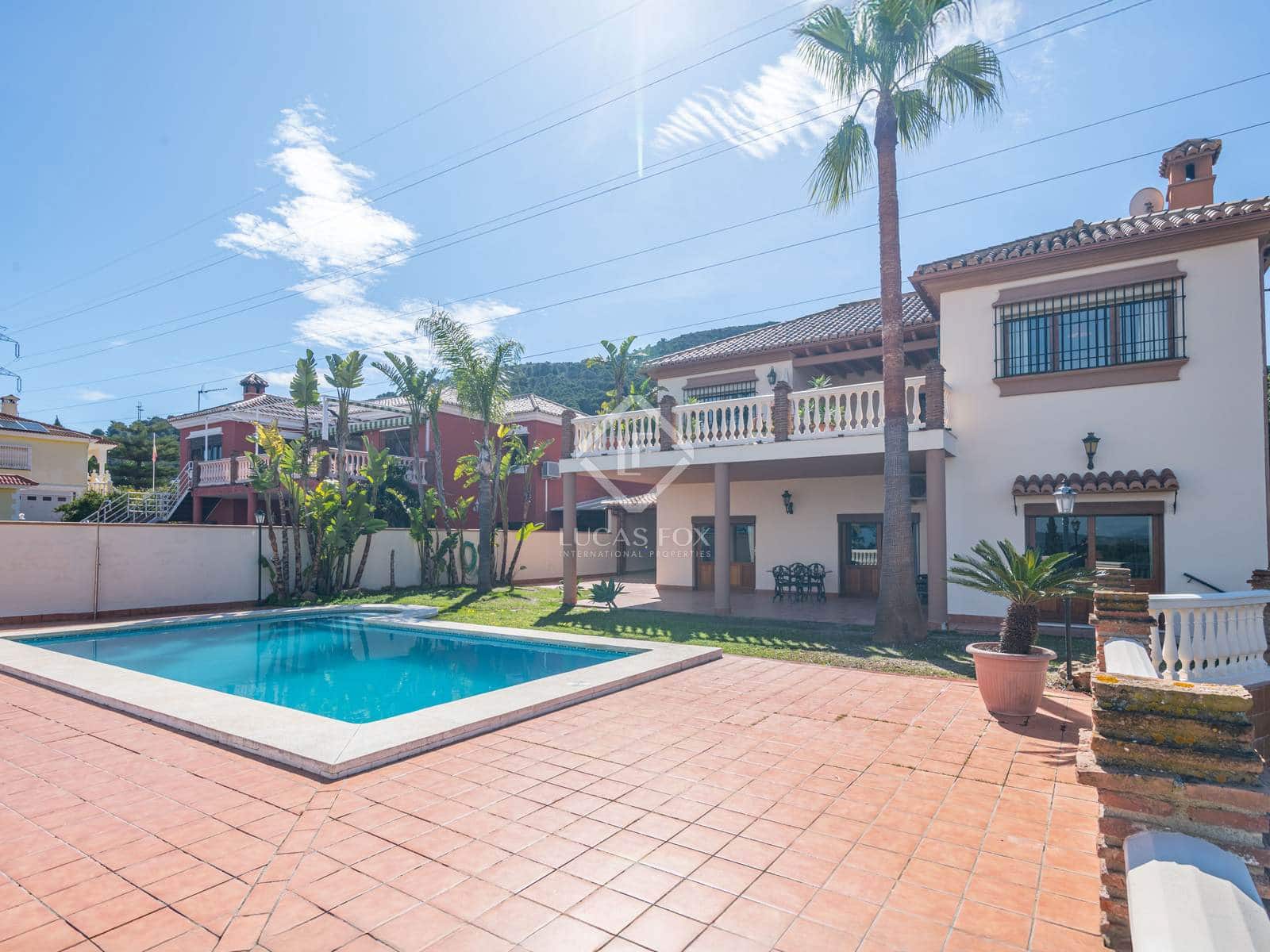 3 soveværelse Villa til salg i Alhaurin de la Torre med swimmingpool garage - € 749.000 (Ref: 8917426)