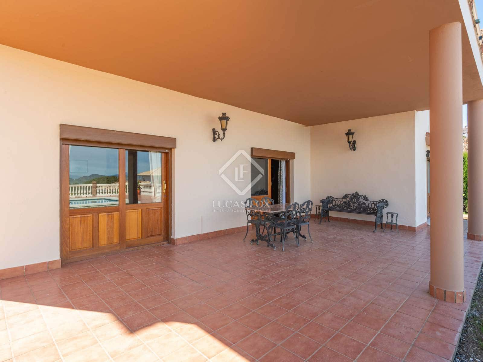 3 soveværelse Villa til salg i Alhaurin de la Torre med swimmingpool garage - € 749.000 (Ref: 8917426)