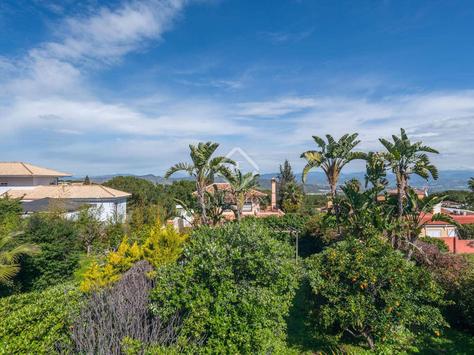 3 soveværelse Villa til salg i Alhaurin de la Torre med swimmingpool garage - € 749.000 (Ref: 8917426)