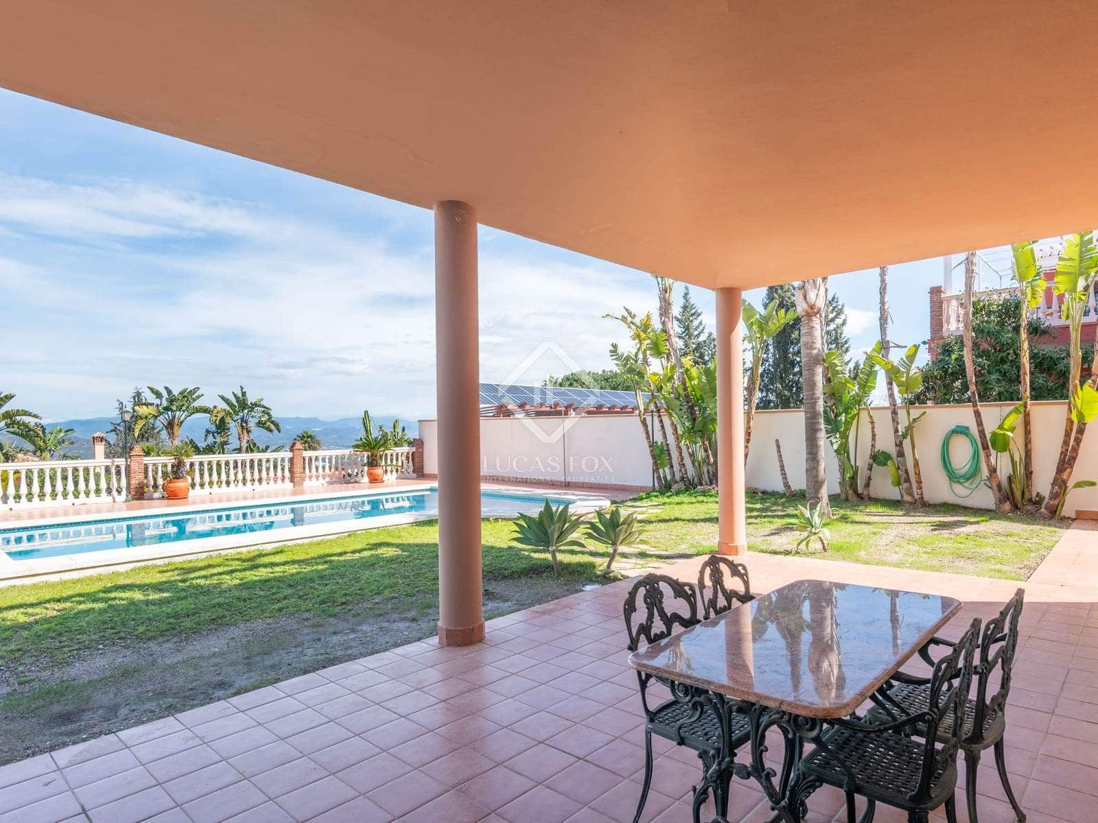 3 soveværelse Villa til salg i Alhaurin de la Torre med swimmingpool garage - € 749.000 (Ref: 8917426)