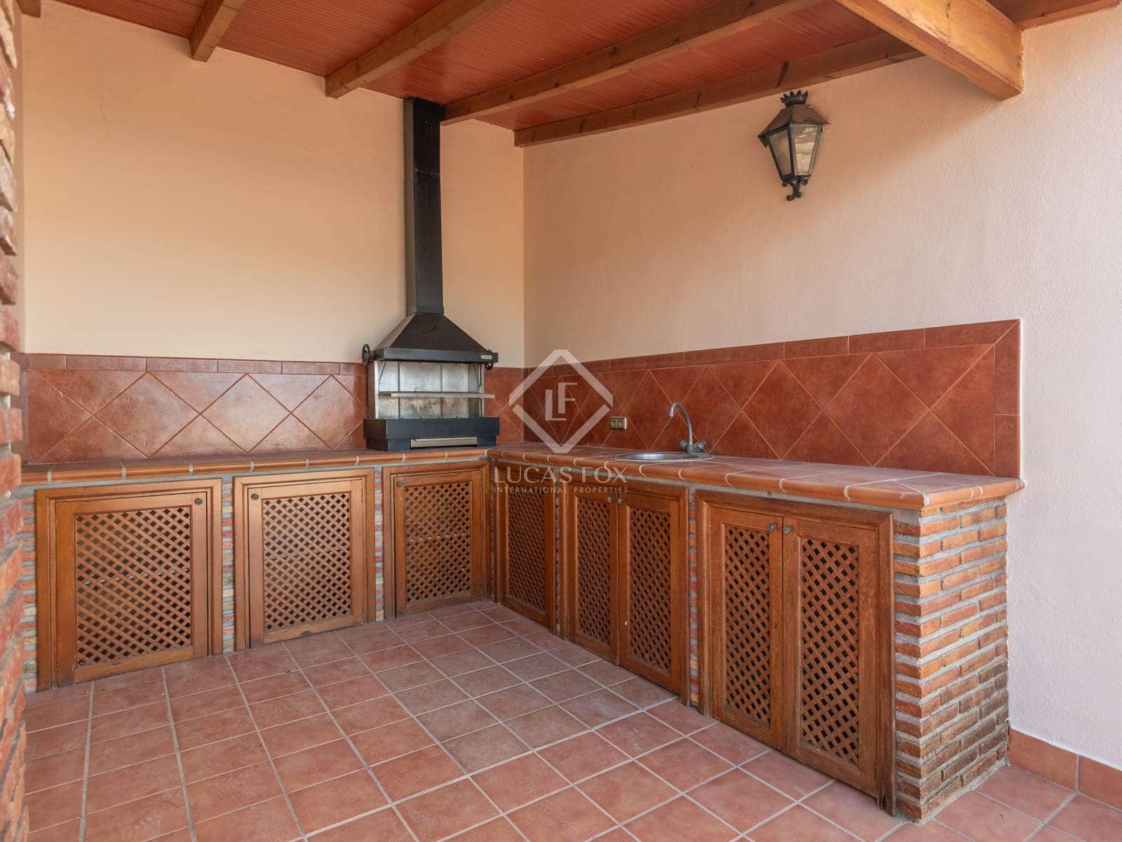 3 soveværelse Villa til salg i Alhaurin de la Torre med swimmingpool garage - € 749.000 (Ref: 8917426)