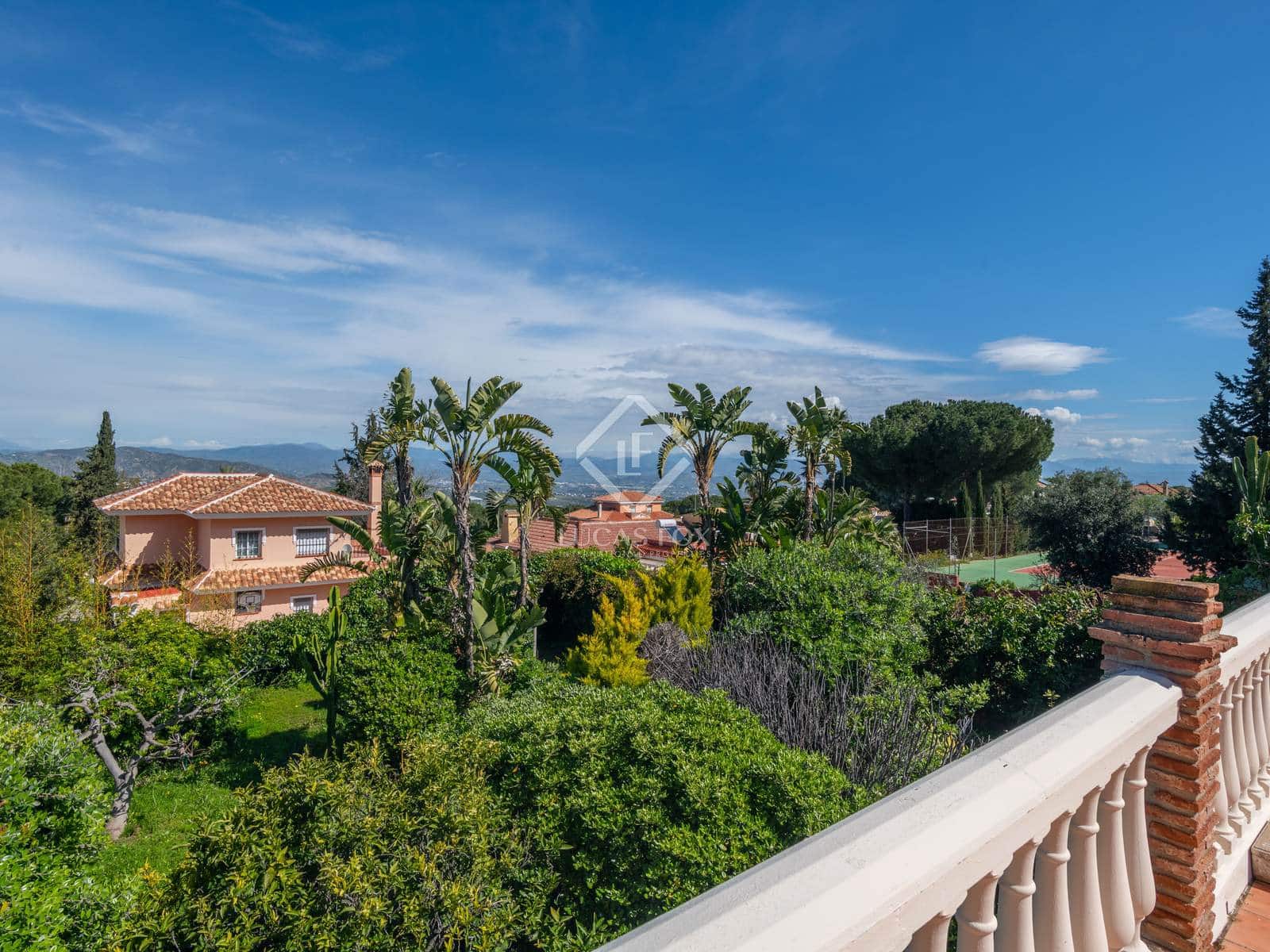 3 soveværelse Villa til salg i Alhaurin de la Torre med swimmingpool garage - € 749.000 (Ref: 8917426)