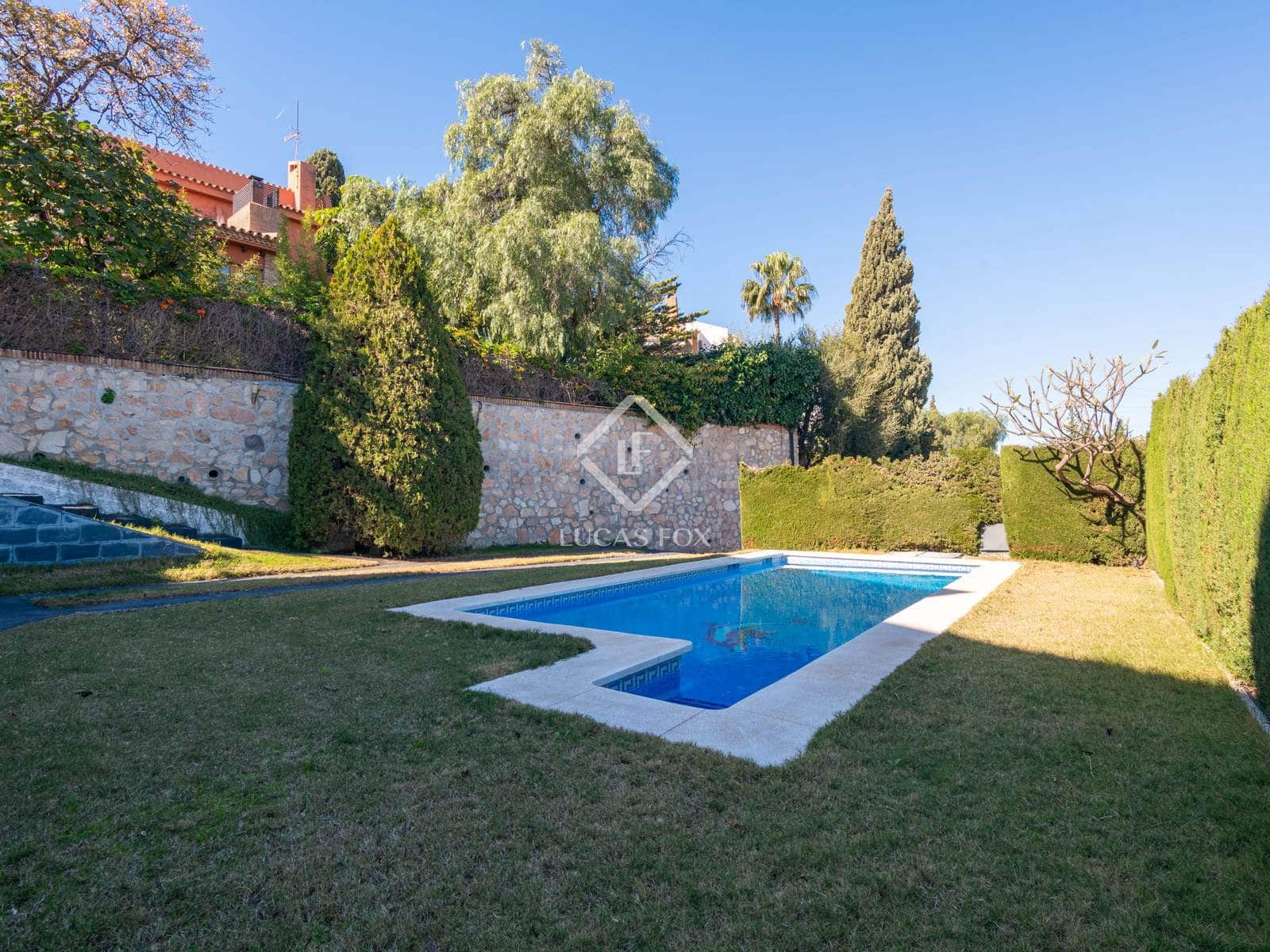 5 slaapkamer Villa te koop in Malaga stad met zwembad garage - € 2.100.000 (Ref: 8917428)