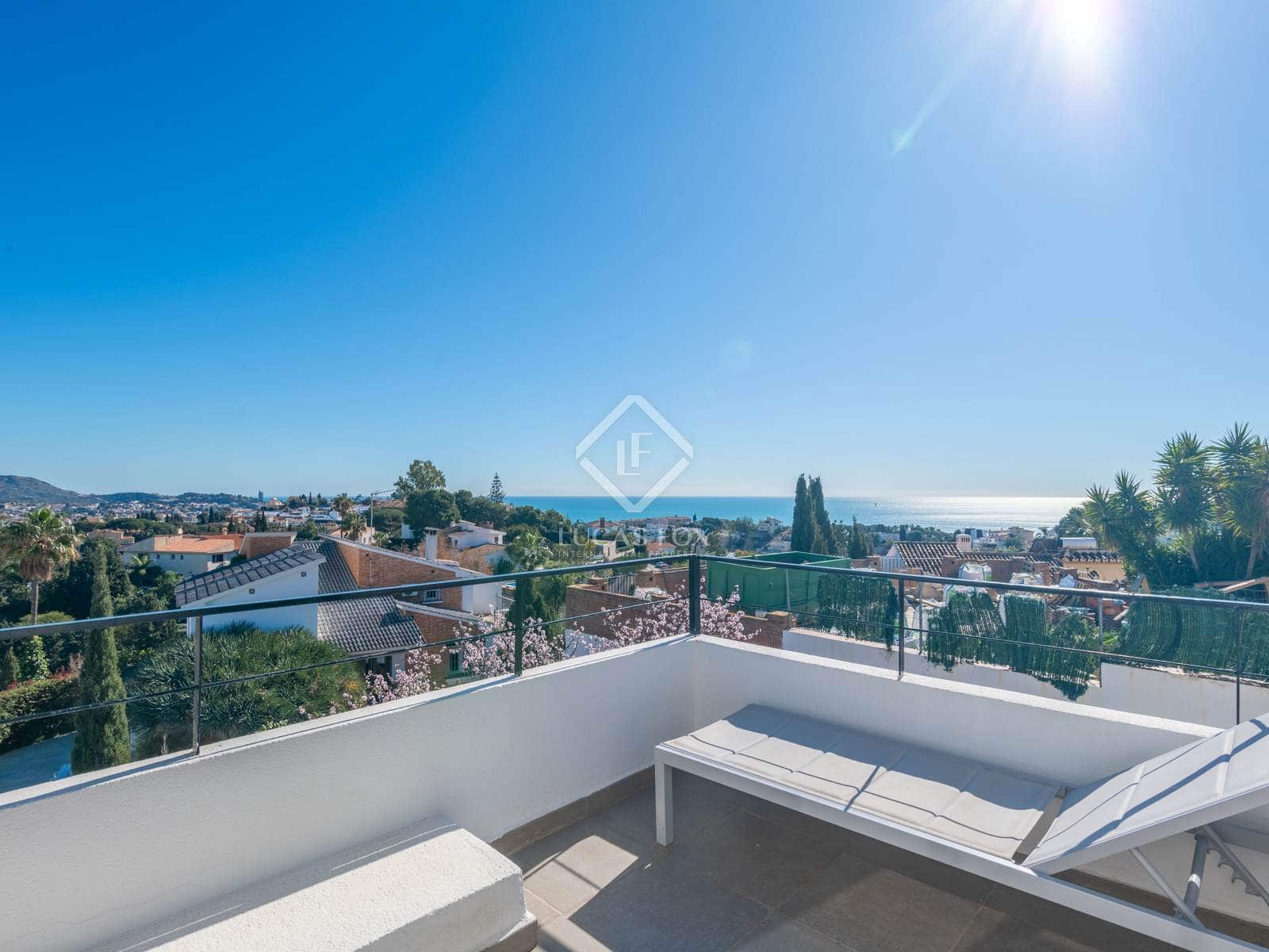 5 slaapkamer Villa te koop in Malaga stad met zwembad garage - € 2.100.000 (Ref: 8917428)