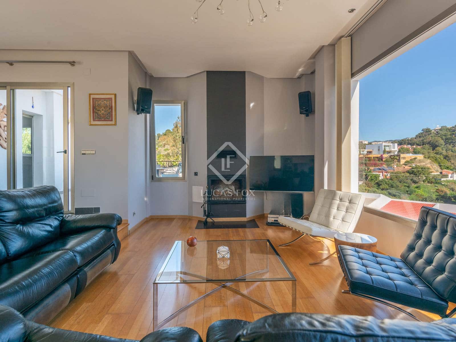 5 slaapkamer Villa te koop in Malaga stad met zwembad garage - € 2.100.000 (Ref: 8917428)