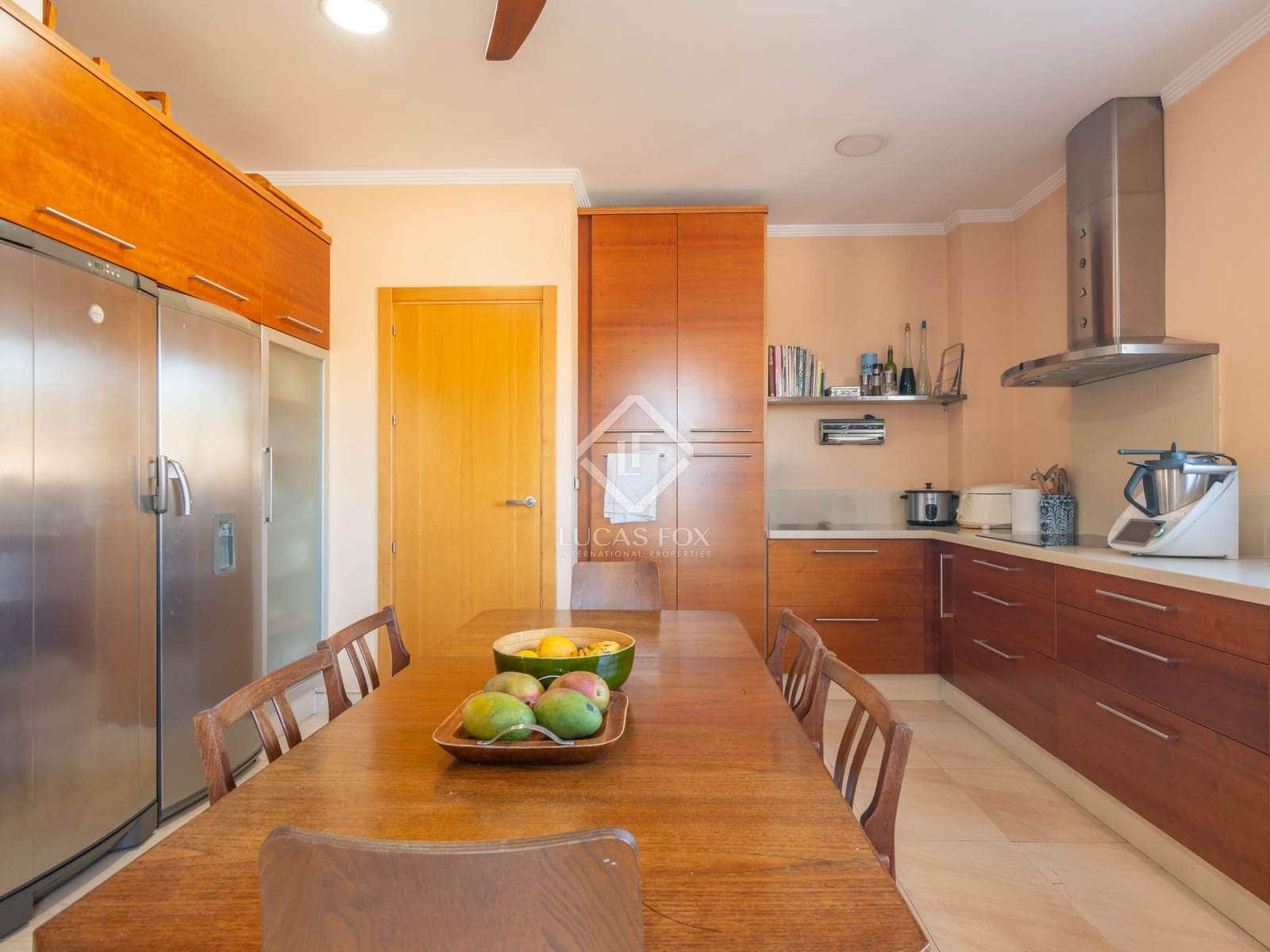 5 slaapkamer Villa te koop in Malaga stad met zwembad garage - € 2.100.000 (Ref: 8917428)